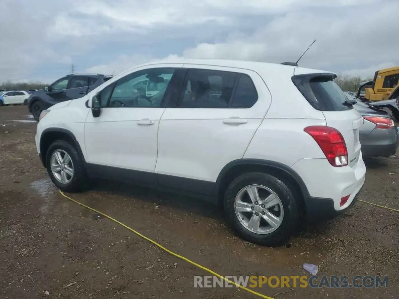2 fotografías del automóvil dañado 3GNCJNSB9LL131819 CHEVROLET TRAX 2020