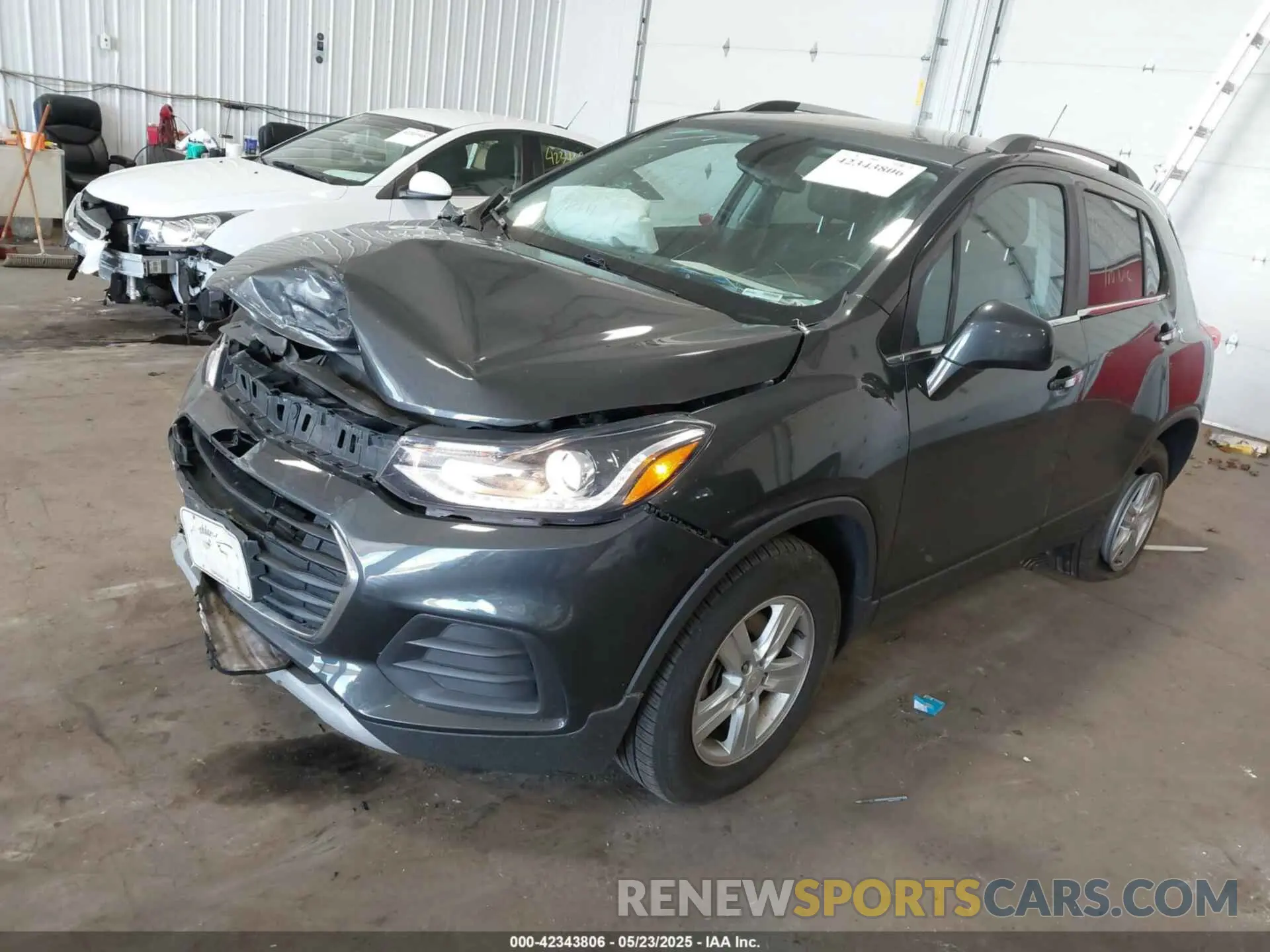 2 fotografías del automóvil dañado 3GNCJPSB0LL209030 CHEVROLET TRAX 2020