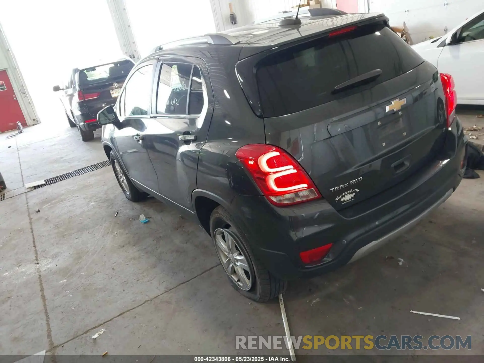 3 fotografías del automóvil dañado 3GNCJPSB0LL209030 CHEVROLET TRAX 2020