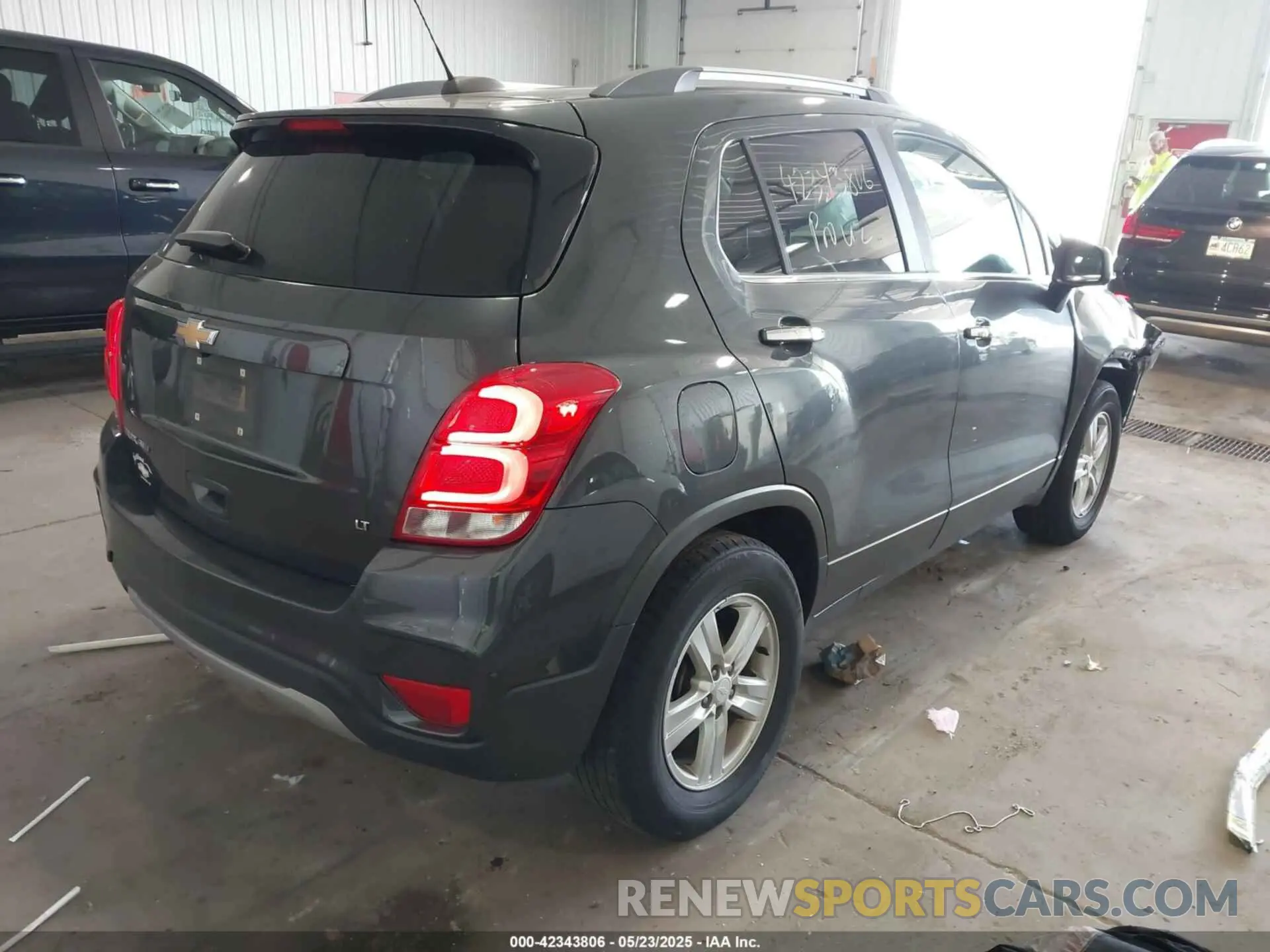 4 fotografías del automóvil dañado 3GNCJPSB0LL209030 CHEVROLET TRAX 2020