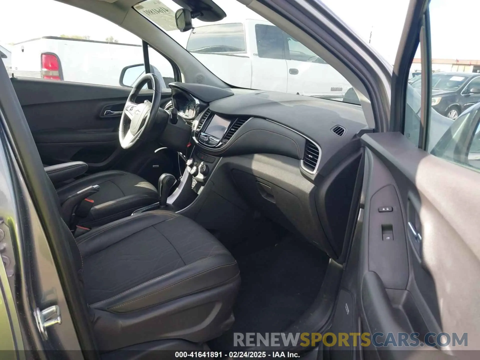 5 fotografías del automóvil dañado 3GNCJPSB1LL259144 CHEVROLET TRAX 2020