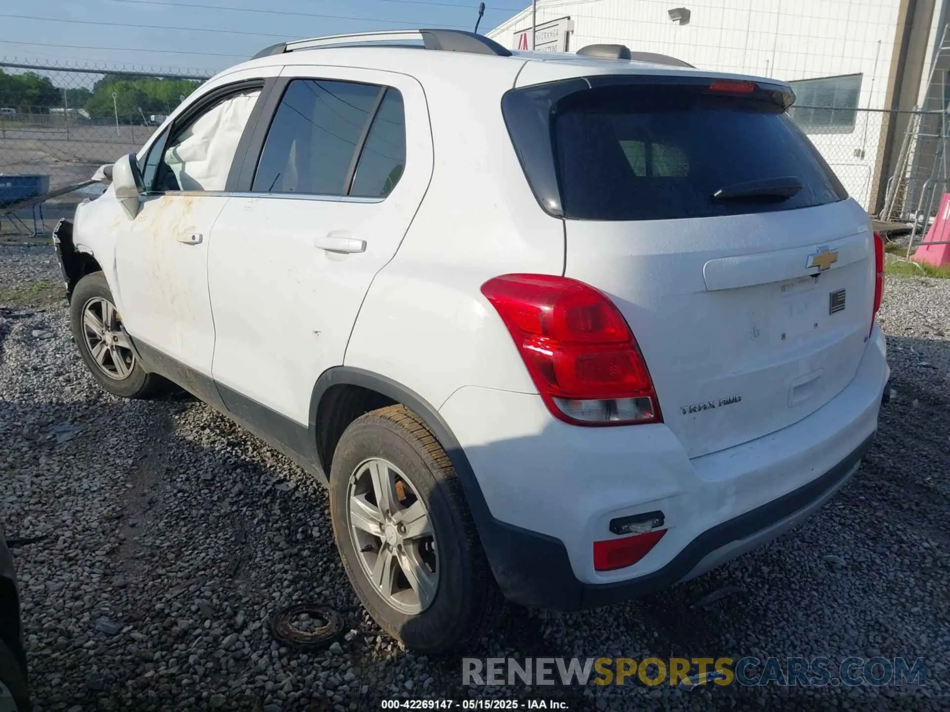 3 fotografías del automóvil dañado 3GNCJPSB2LL266586 CHEVROLET TRAX 2020