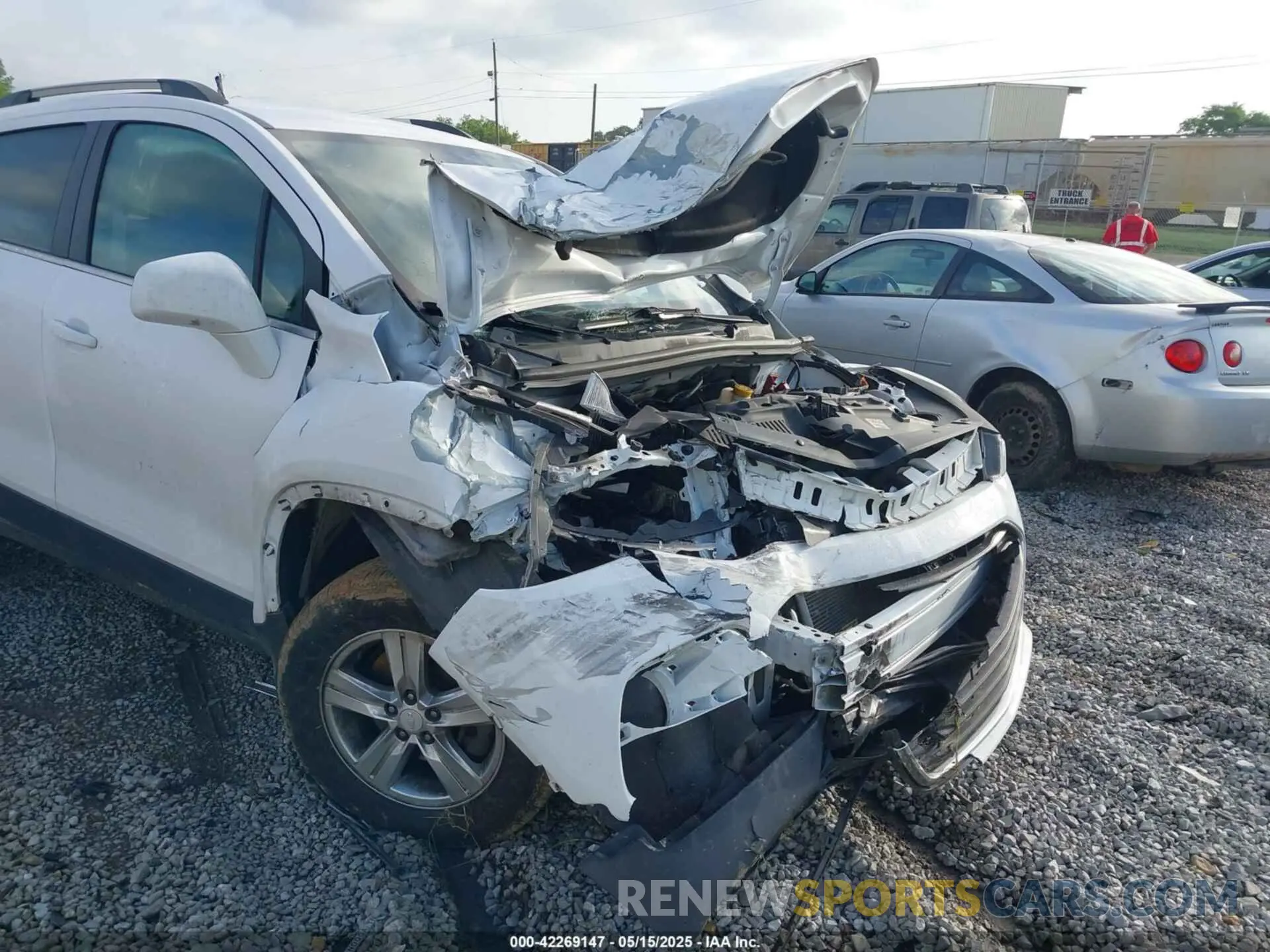 6 fotografías del automóvil dañado 3GNCJPSB2LL266586 CHEVROLET TRAX 2020