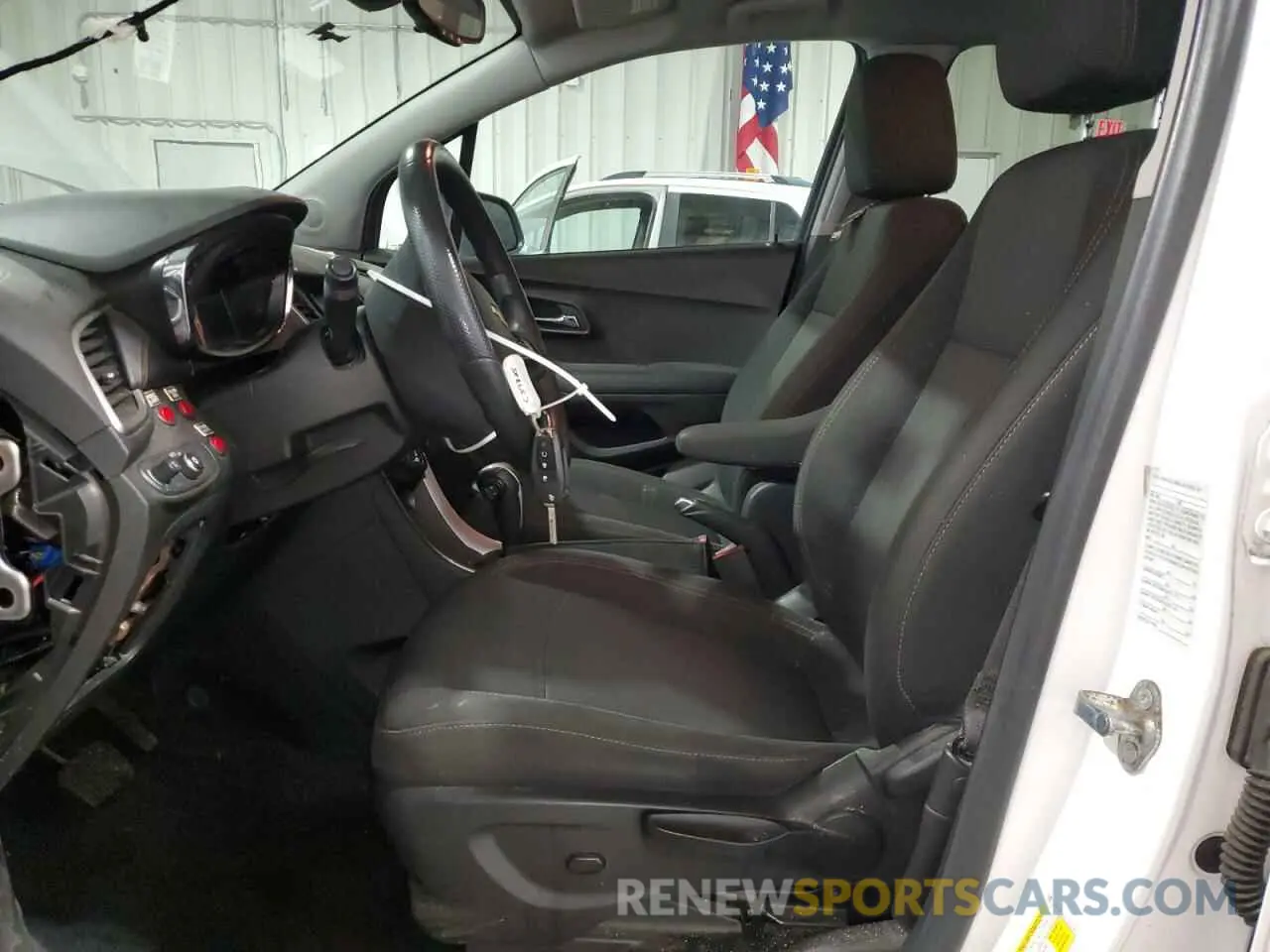 7 fotografías del automóvil dañado 3GNCJPSB3LL261347 CHEVROLET TRAX 2020