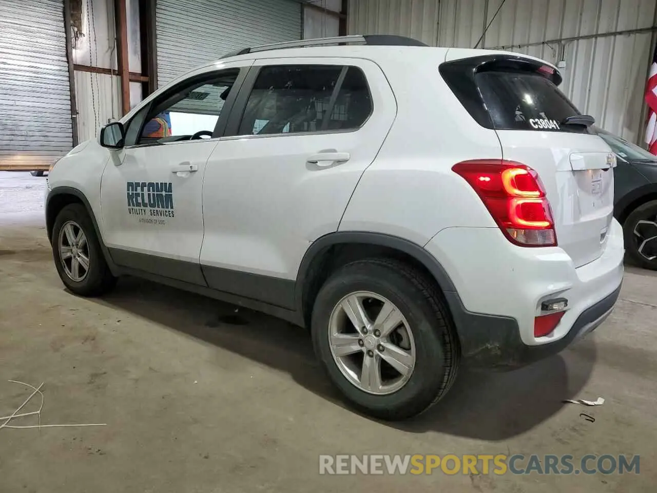 2 fotografías del automóvil dañado 3GNCJPSB3LL262739 CHEVROLET TRAX 2020