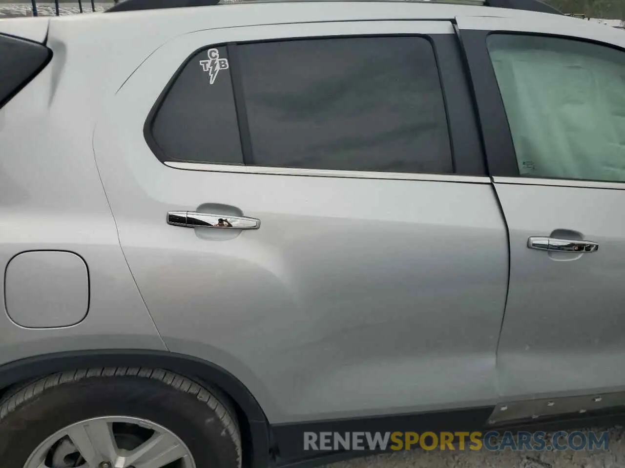 10 fotografías del automóvil dañado 3GNCJPSB3LL282666 CHEVROLET TRAX 2020