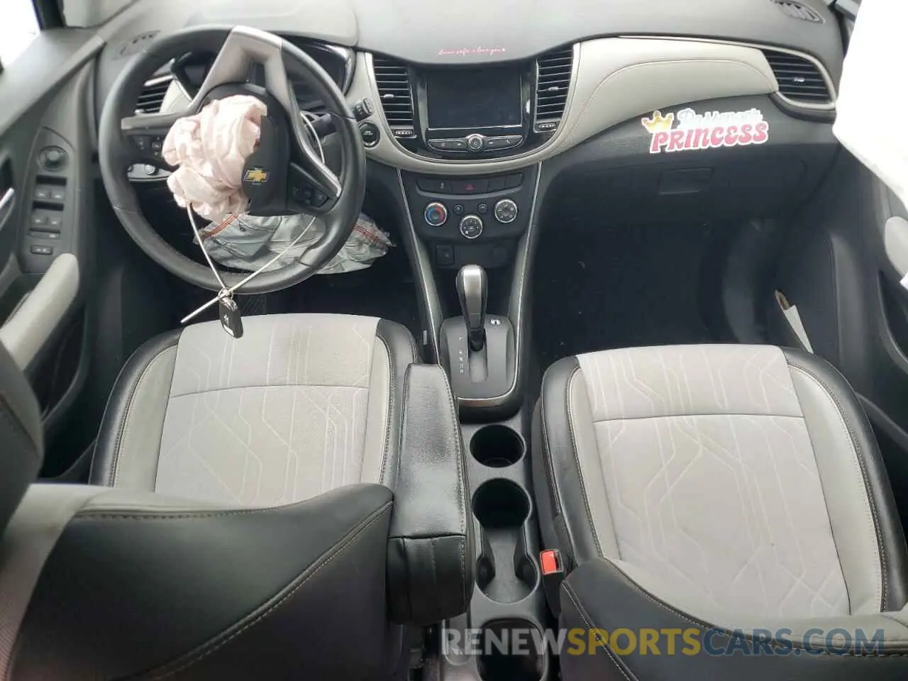 8 fotografías del automóvil dañado 3GNCJPSB3LL282666 CHEVROLET TRAX 2020