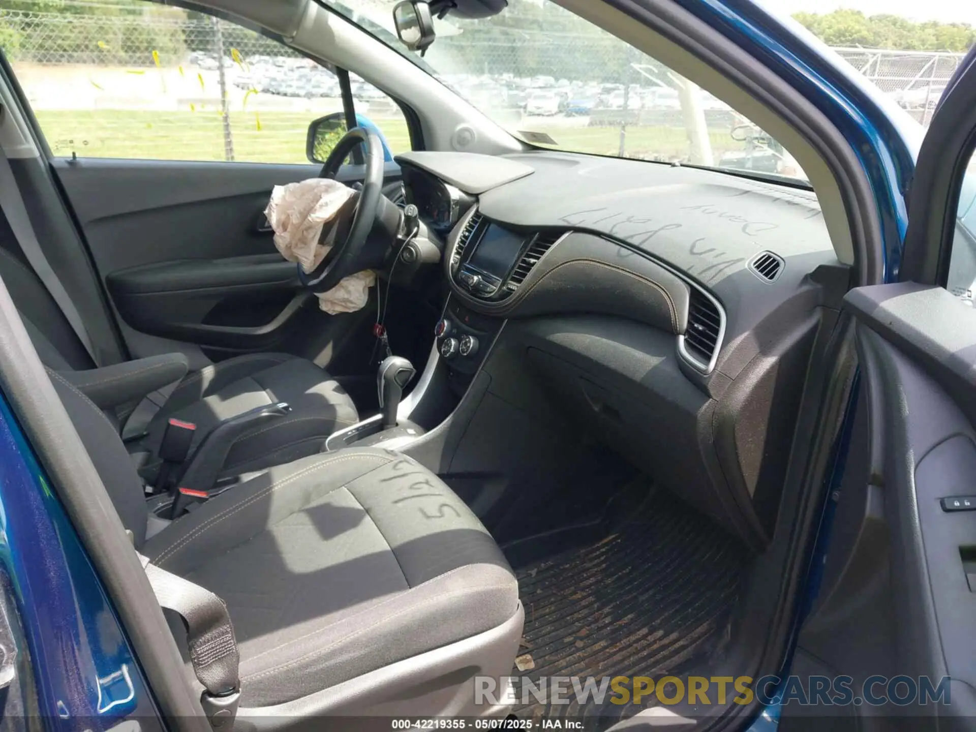 5 fotografías del automóvil dañado 3GNCJPSB4LL288217 CHEVROLET TRAX 2020