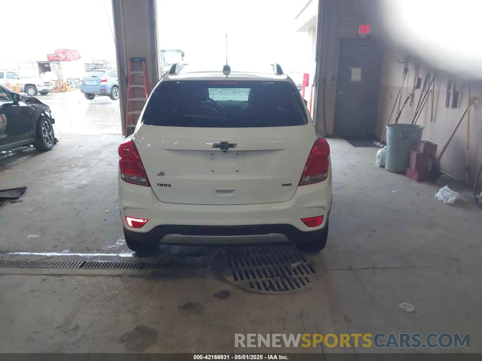 16 fotografías del automóvil dañado 3GNCJPSB6LL221389 CHEVROLET TRAX 2020