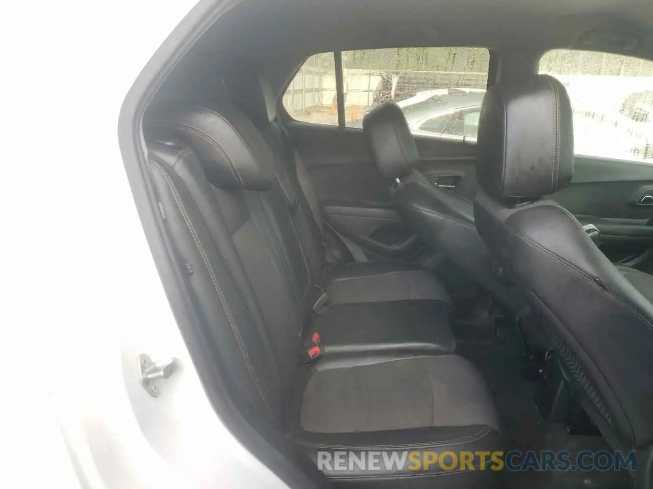 11 fotografías del automóvil dañado 3GNCJPSB8LL209616 CHEVROLET TRAX 2020