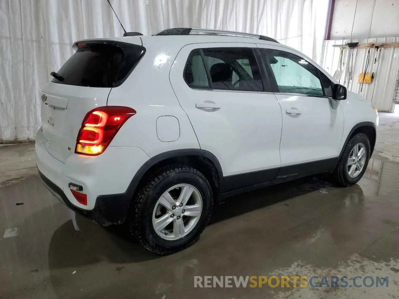 3 fotografías del automóvil dañado 3GNCJPSB8LL260811 CHEVROLET TRAX 2020