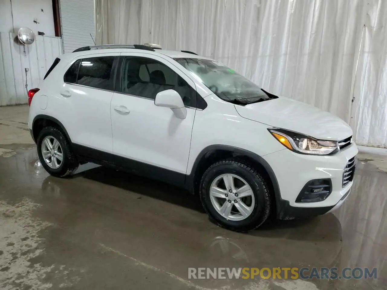 4 fotografías del automóvil dañado 3GNCJPSB8LL260811 CHEVROLET TRAX 2020