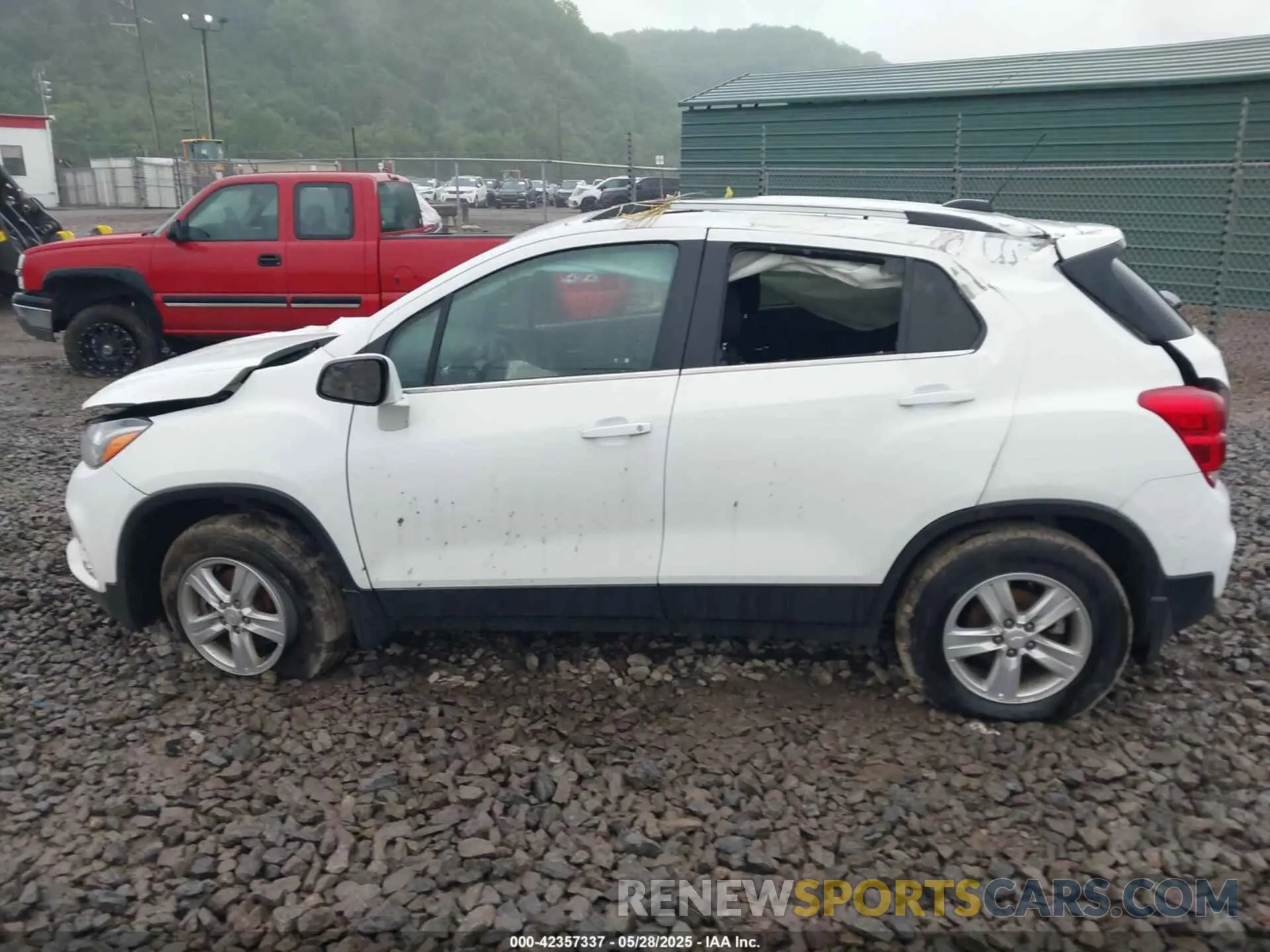 14 fotografías del automóvil dañado 3GNCJPSB9LL155372 CHEVROLET TRAX 2020