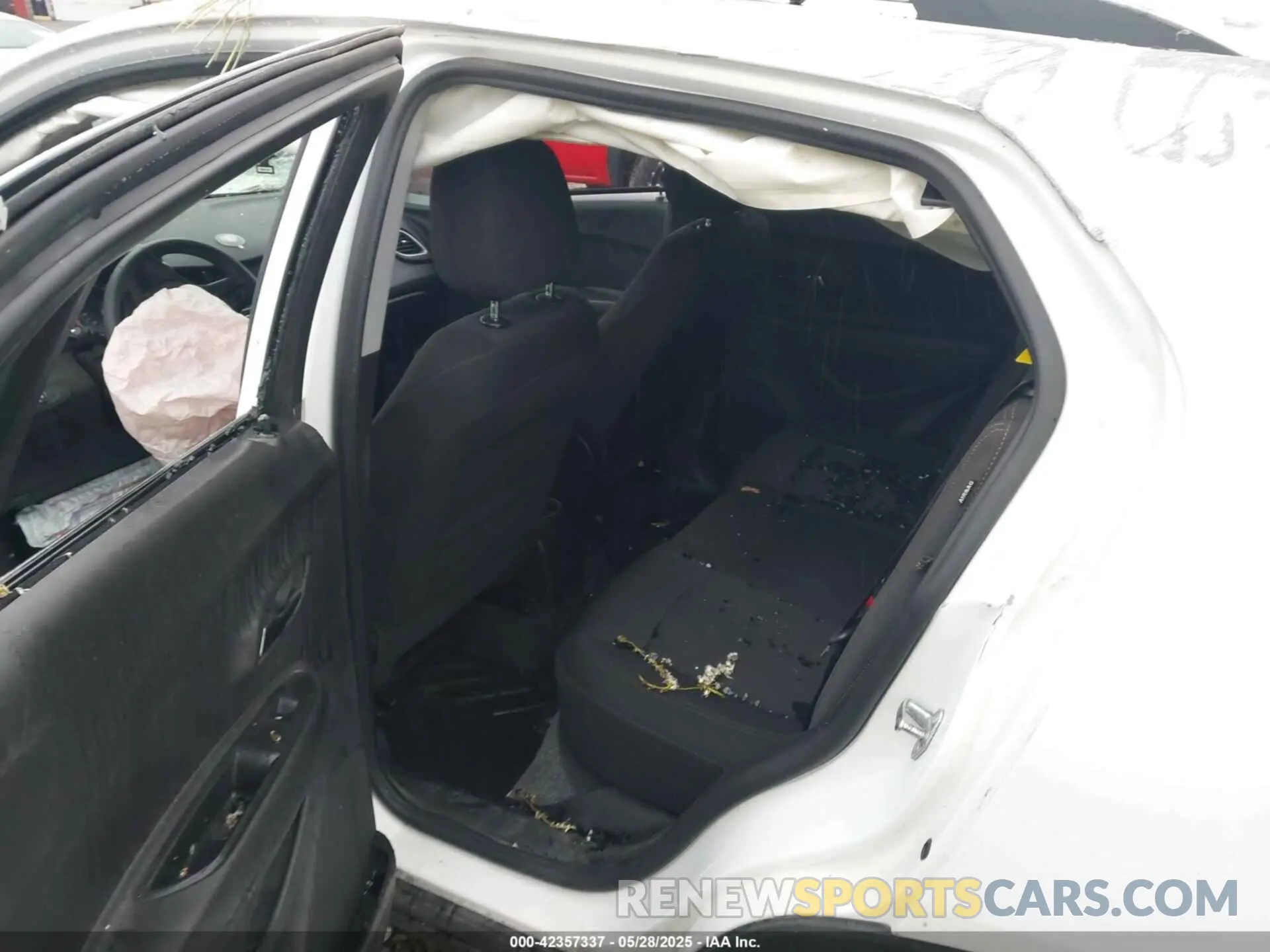 8 fotografías del automóvil dañado 3GNCJPSB9LL155372 CHEVROLET TRAX 2020