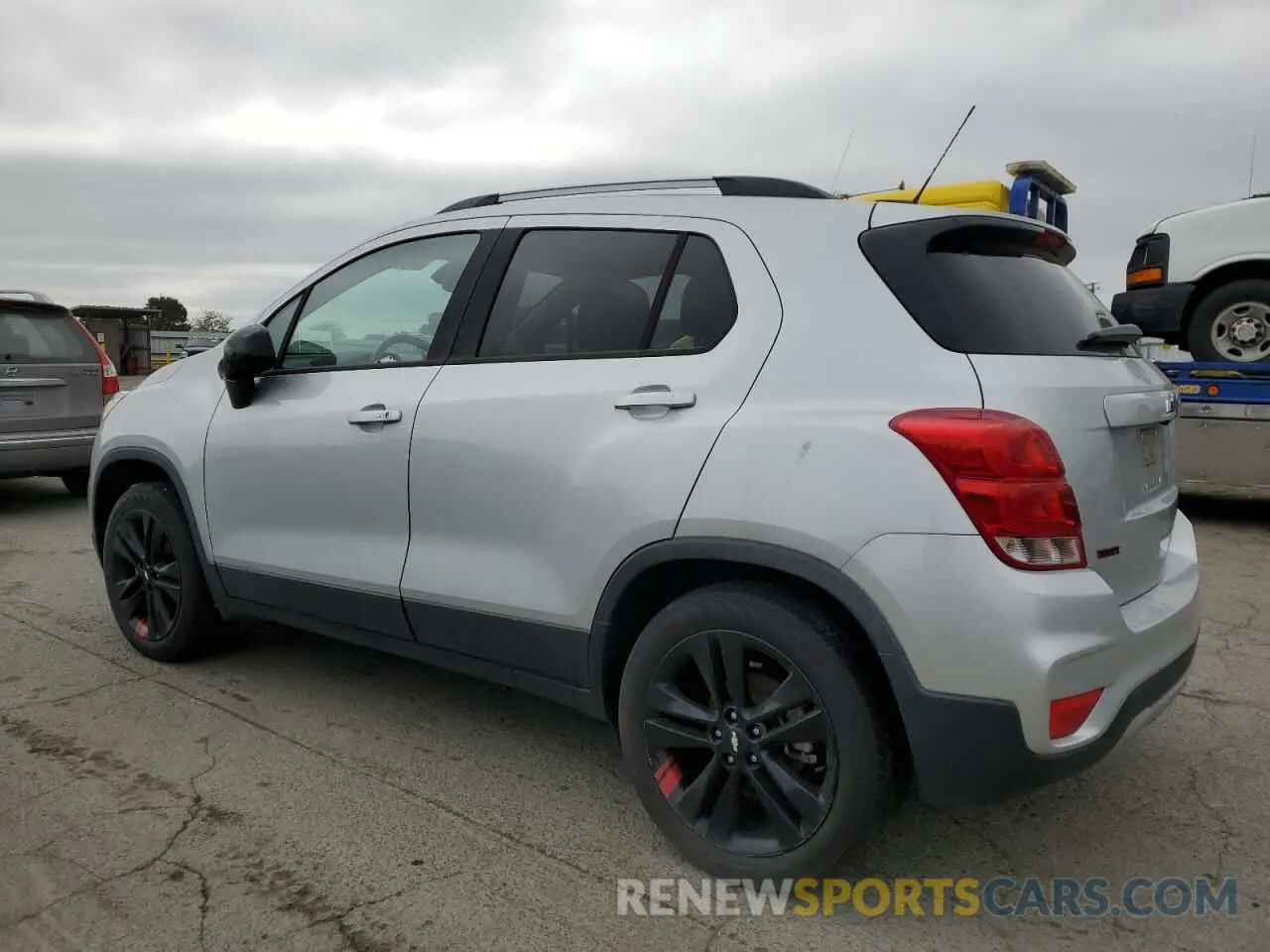 2 fotografías del automóvil dañado 3GNCJPSB9LL198867 CHEVROLET TRAX 2020