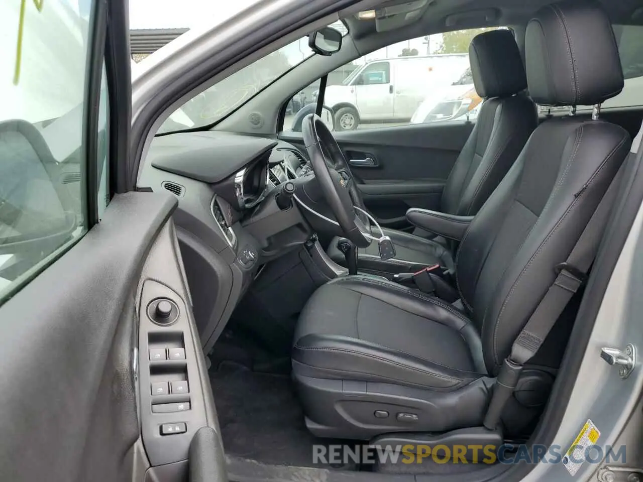 7 fotografías del automóvil dañado 3GNCJPSB9LL198867 CHEVROLET TRAX 2020