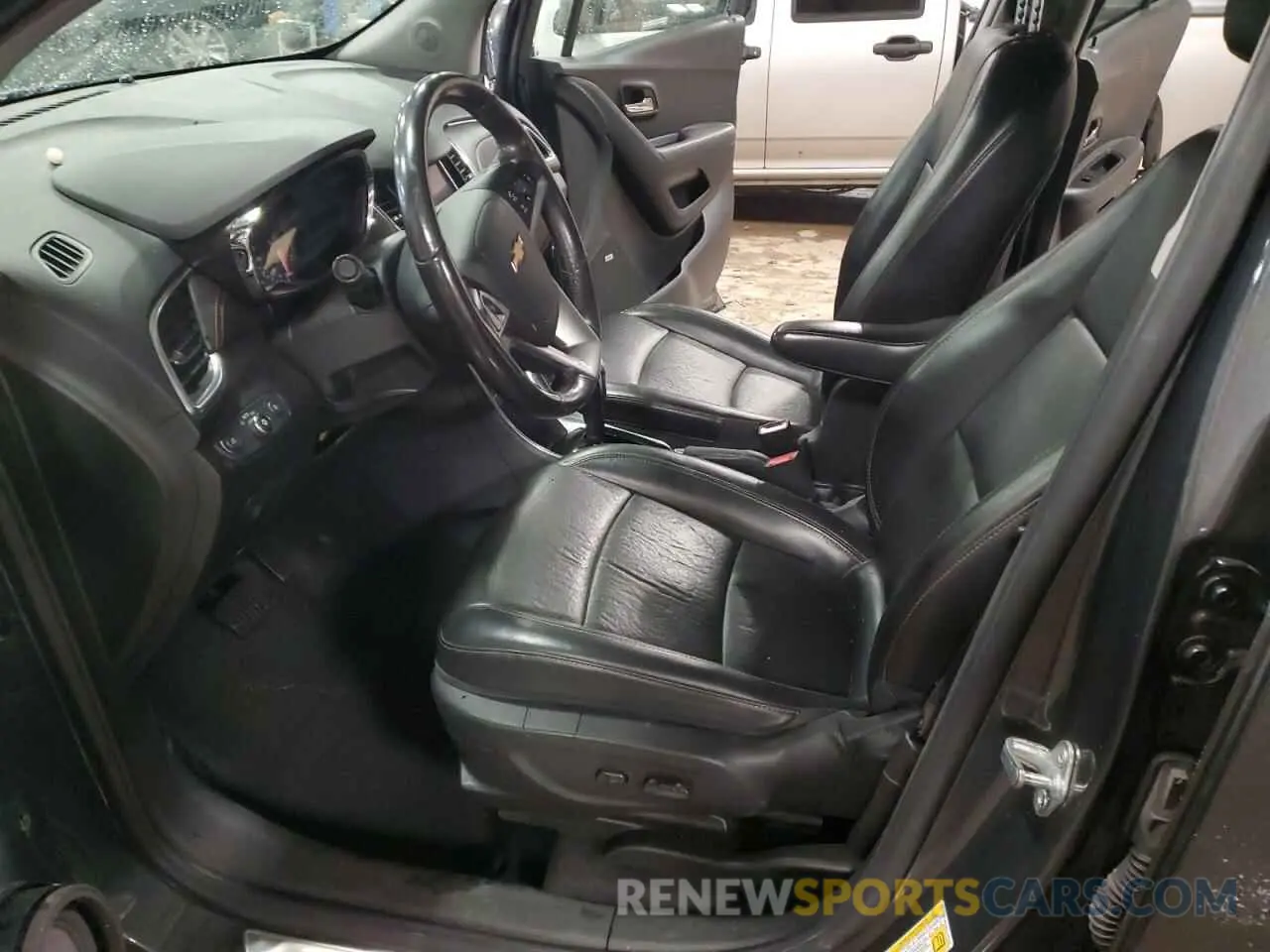 7 fotografías del automóvil dañado 3GNCJRSB6LL107534 CHEVROLET TRAX 2020