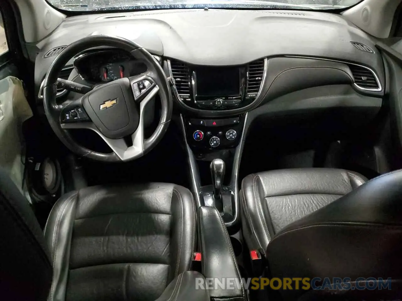 8 fotografías del automóvil dañado 3GNCJRSB6LL107534 CHEVROLET TRAX 2020