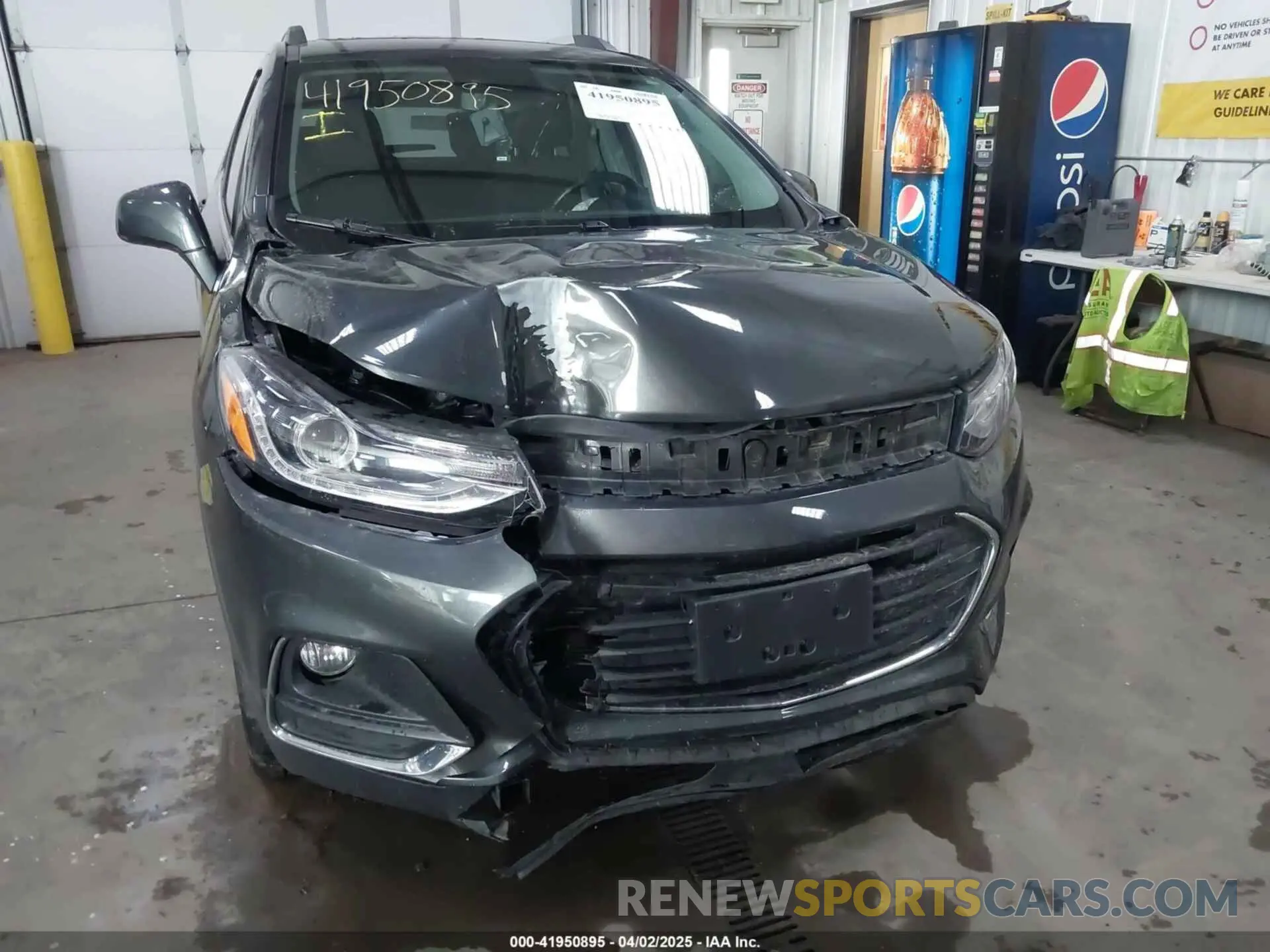 6 fotografías del automóvil dañado 3GNCJRSB7LL238200 CHEVROLET TRAX 2020