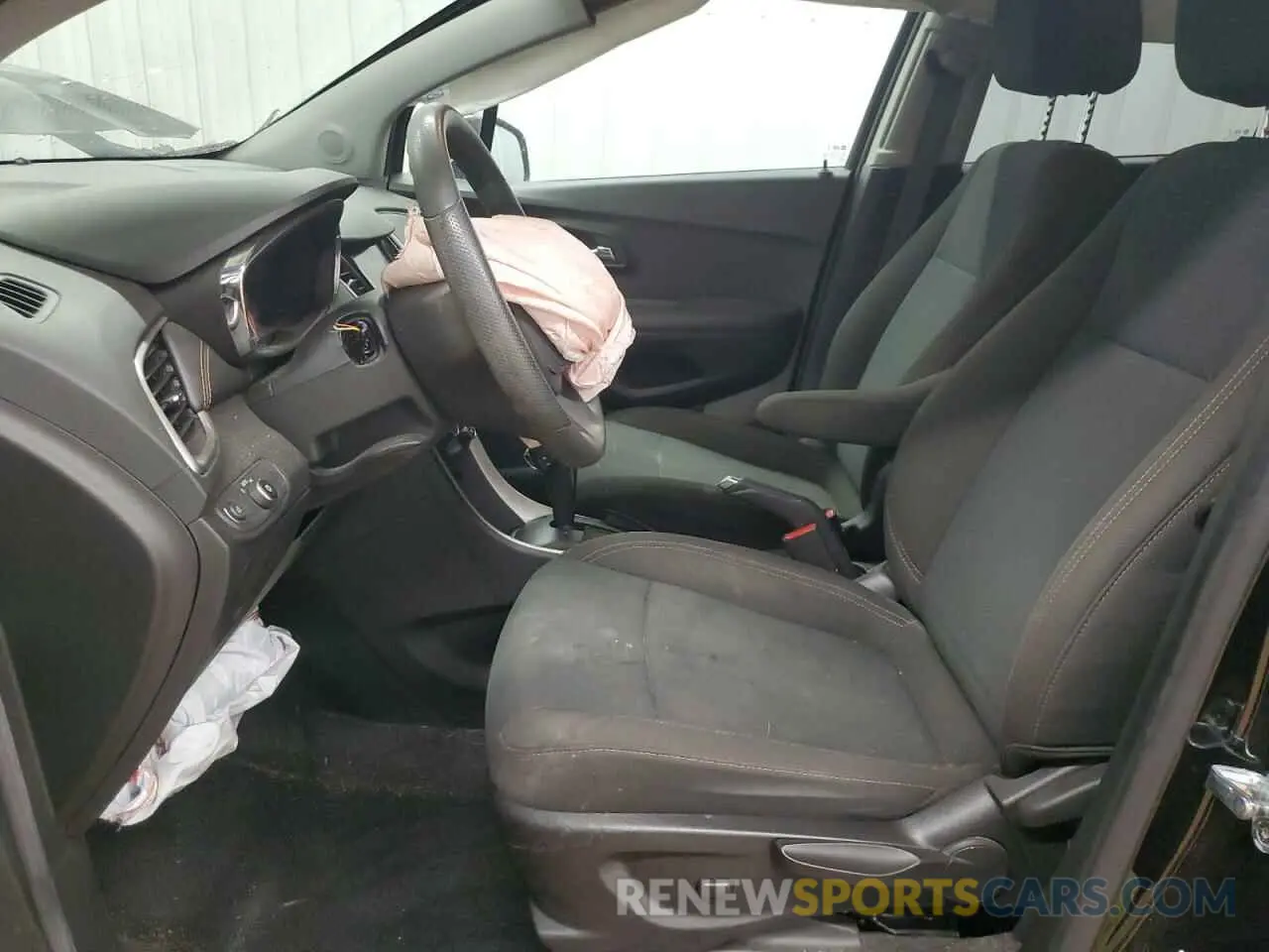 7 fotografías del automóvil dañado KL7CJKSB0LB050987 CHEVROLET TRAX 2020