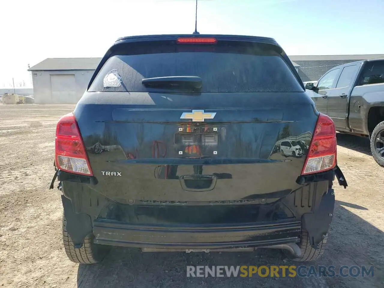 6 fotografías del automóvil dañado KL7CJKSB0LB090177 CHEVROLET TRAX 2020
