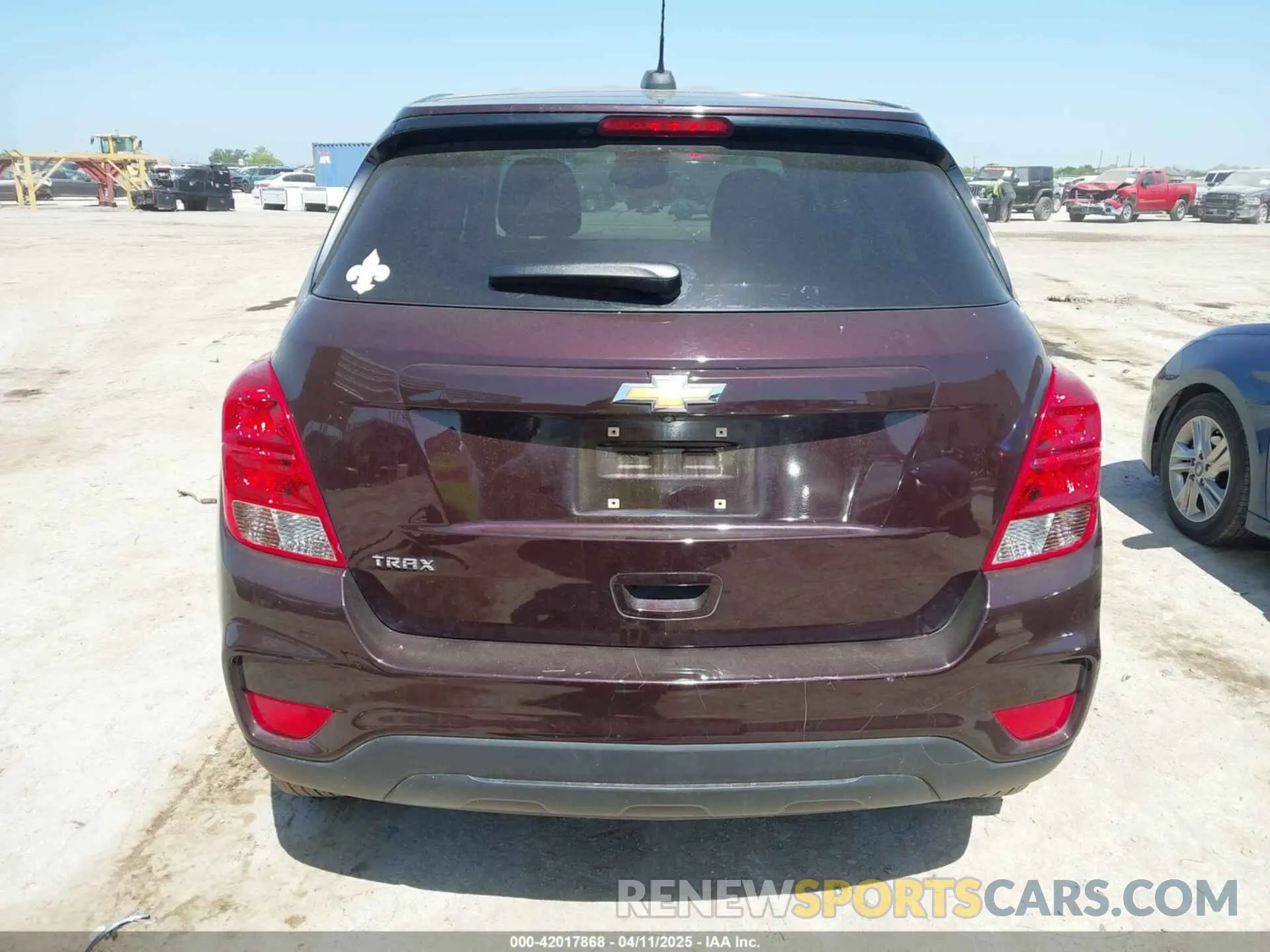 17 fotografías del automóvil dañado KL7CJKSB0LB338704 CHEVROLET TRAX 2020
