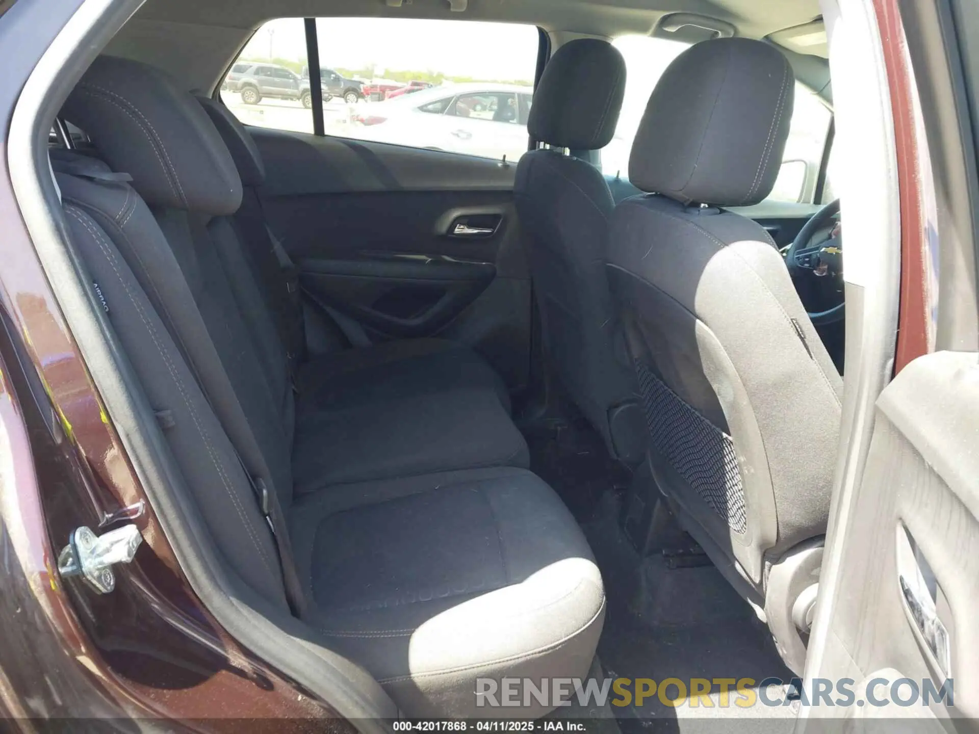 8 fotografías del automóvil dañado KL7CJKSB0LB338704 CHEVROLET TRAX 2020