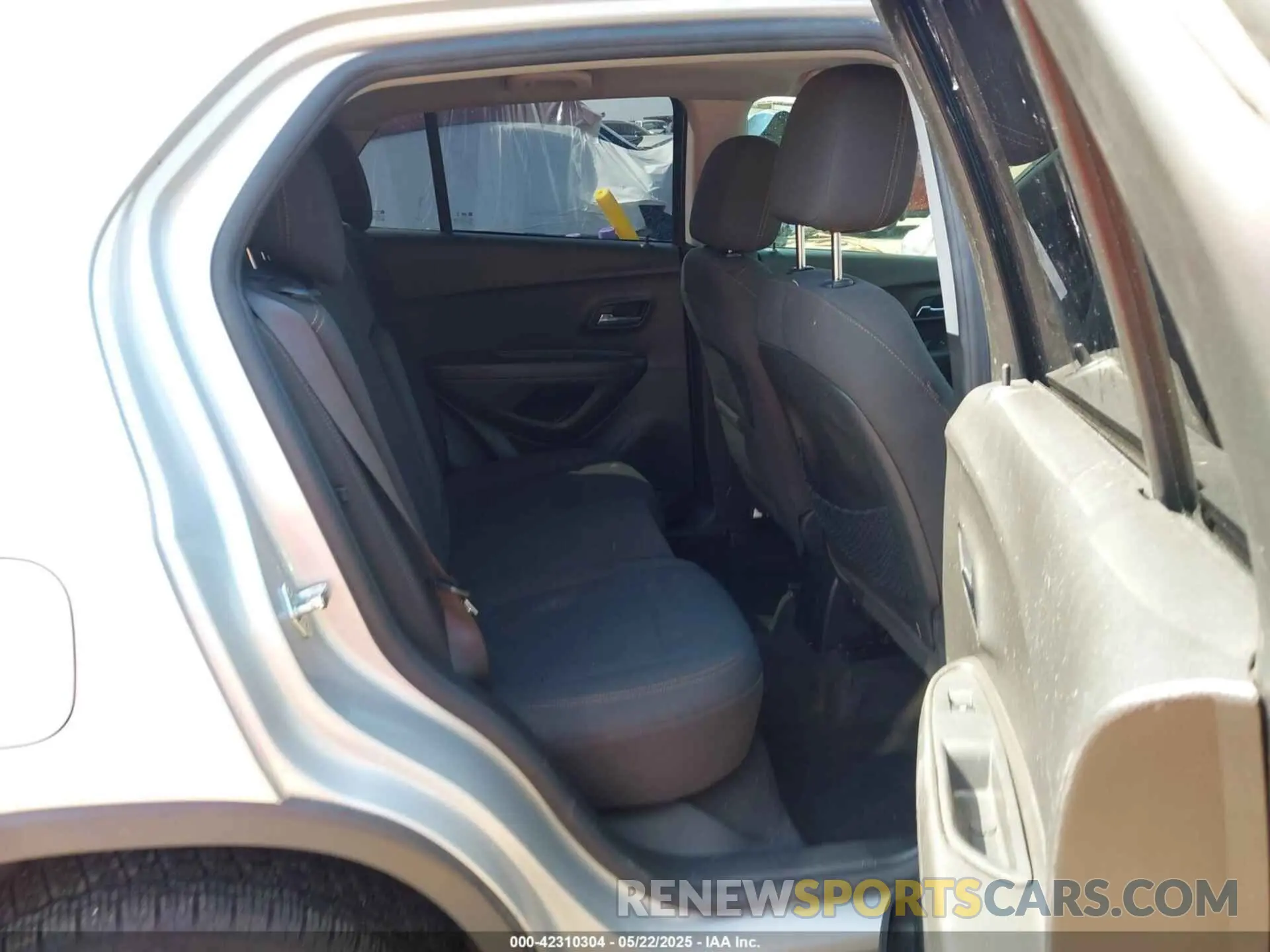 8 fotografías del automóvil dañado KL7CJKSB1LB039707 CHEVROLET TRAX 2020