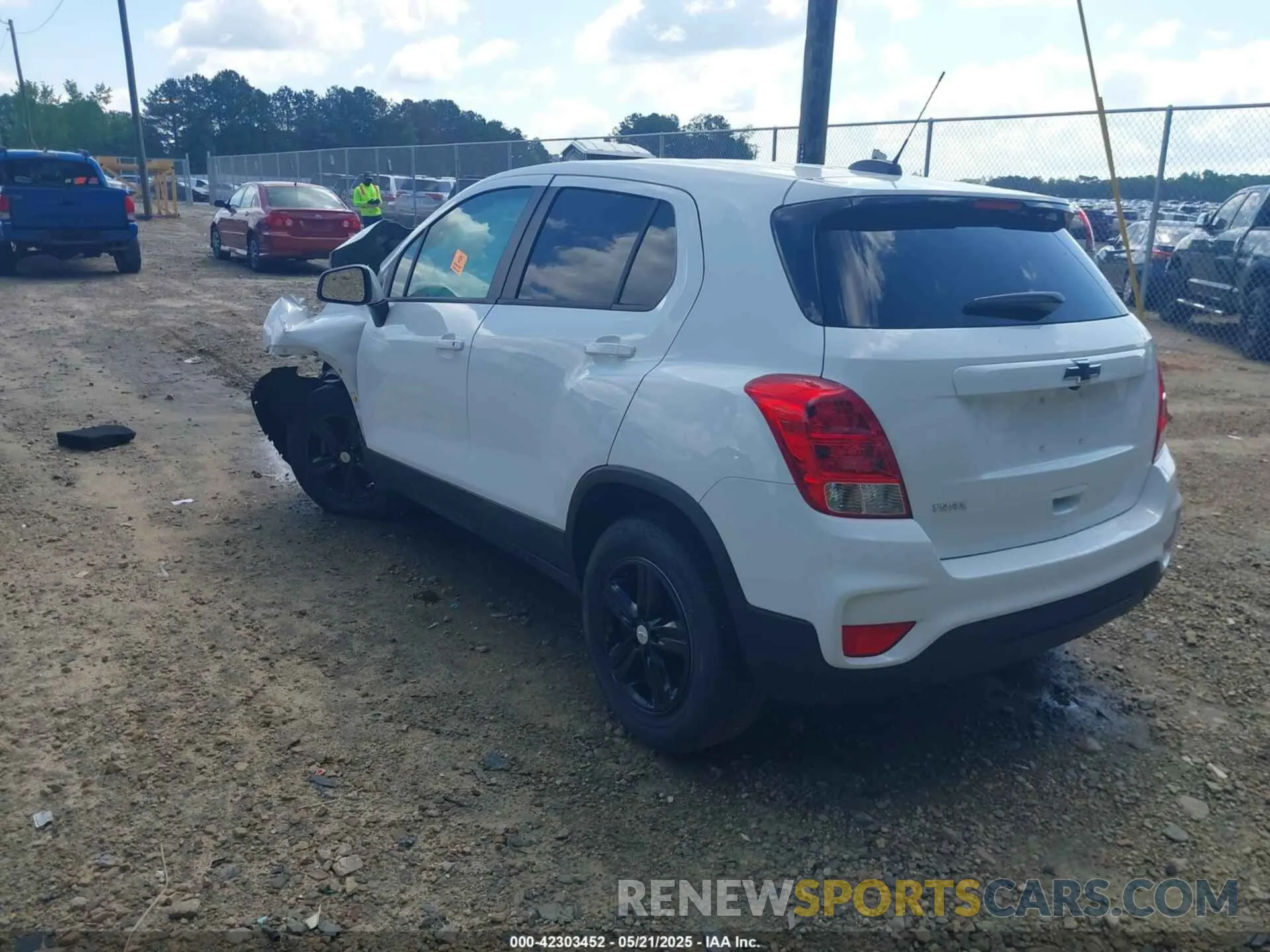 3 fotografías del automóvil dañado KL7CJKSB1LB056829 CHEVROLET TRAX 2020