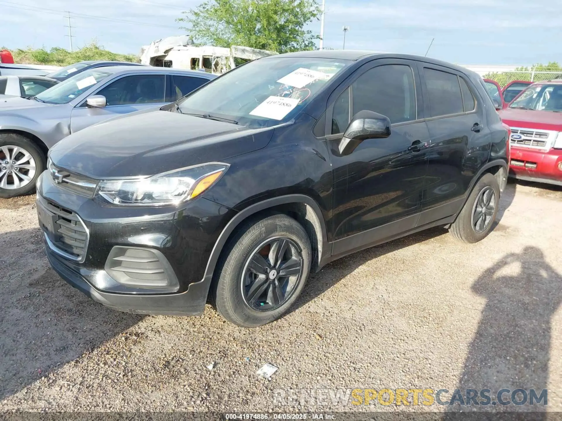 2 fotografías del automóvil dañado KL7CJKSB2LB065409 CHEVROLET TRAX 2020