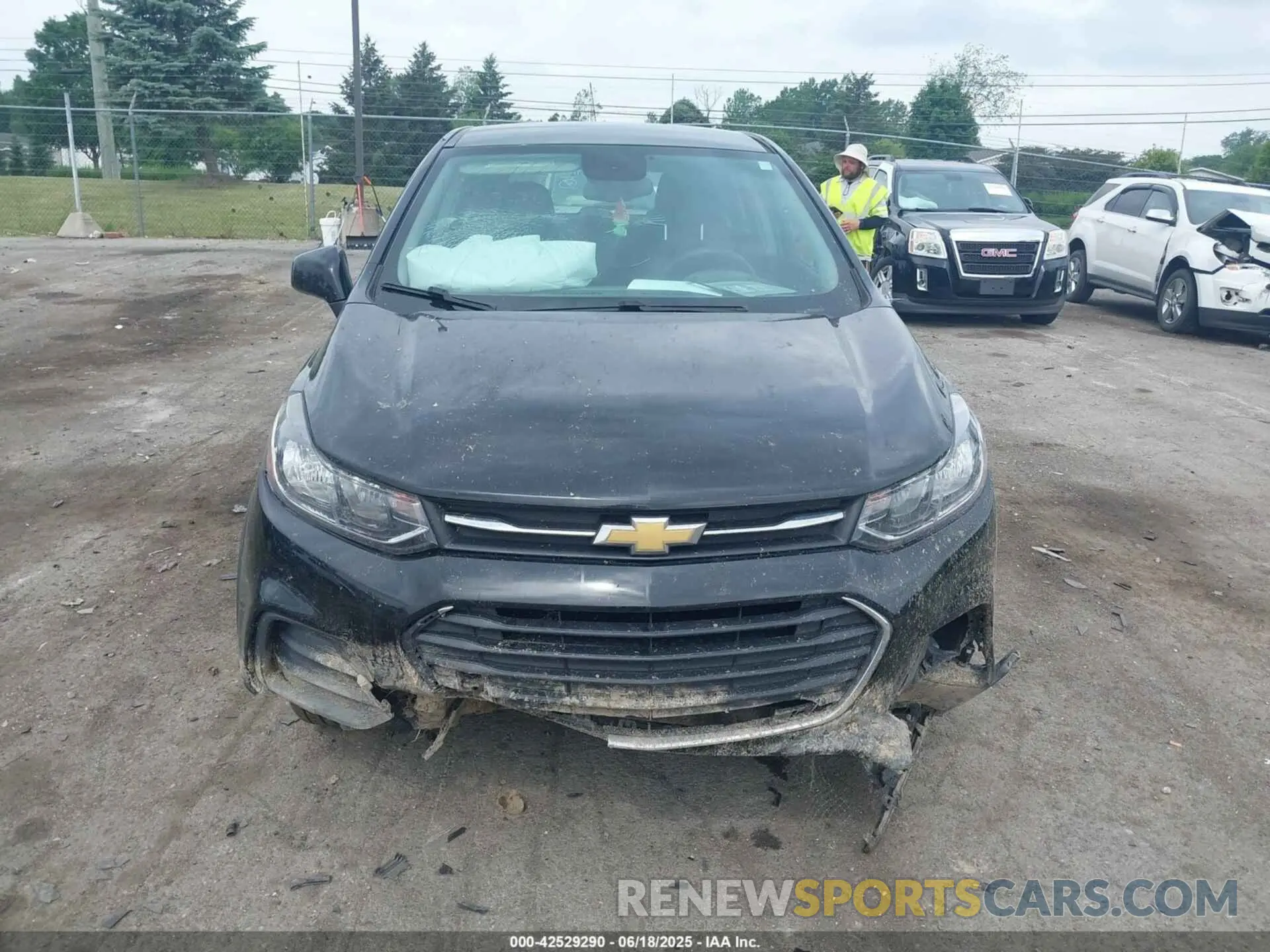 12 fotografías del automóvil dañado KL7CJKSB2LB086759 CHEVROLET TRAX 2020