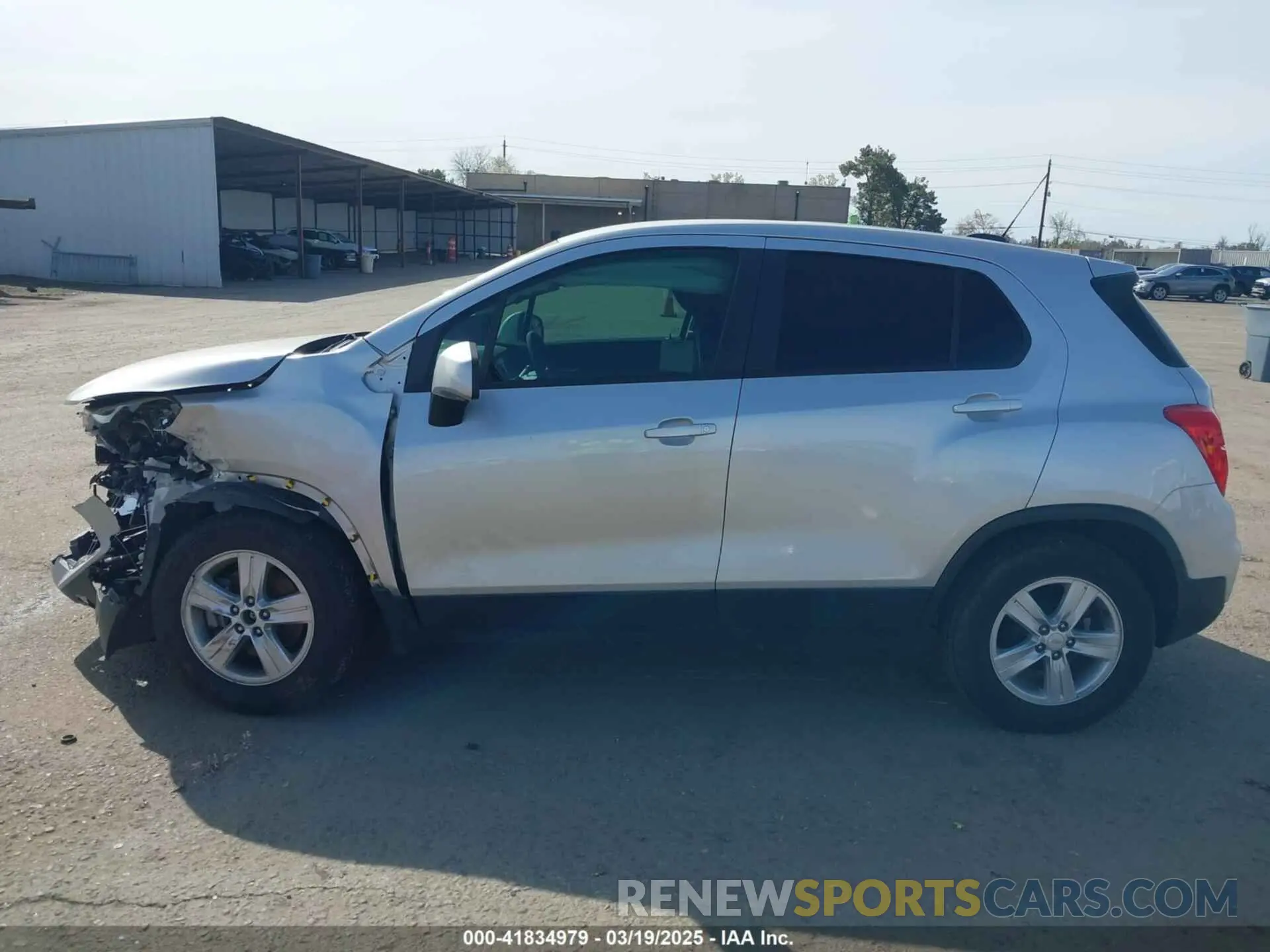 13 fotografías del automóvil dañado KL7CJKSB3LB022004 CHEVROLET TRAX 2020