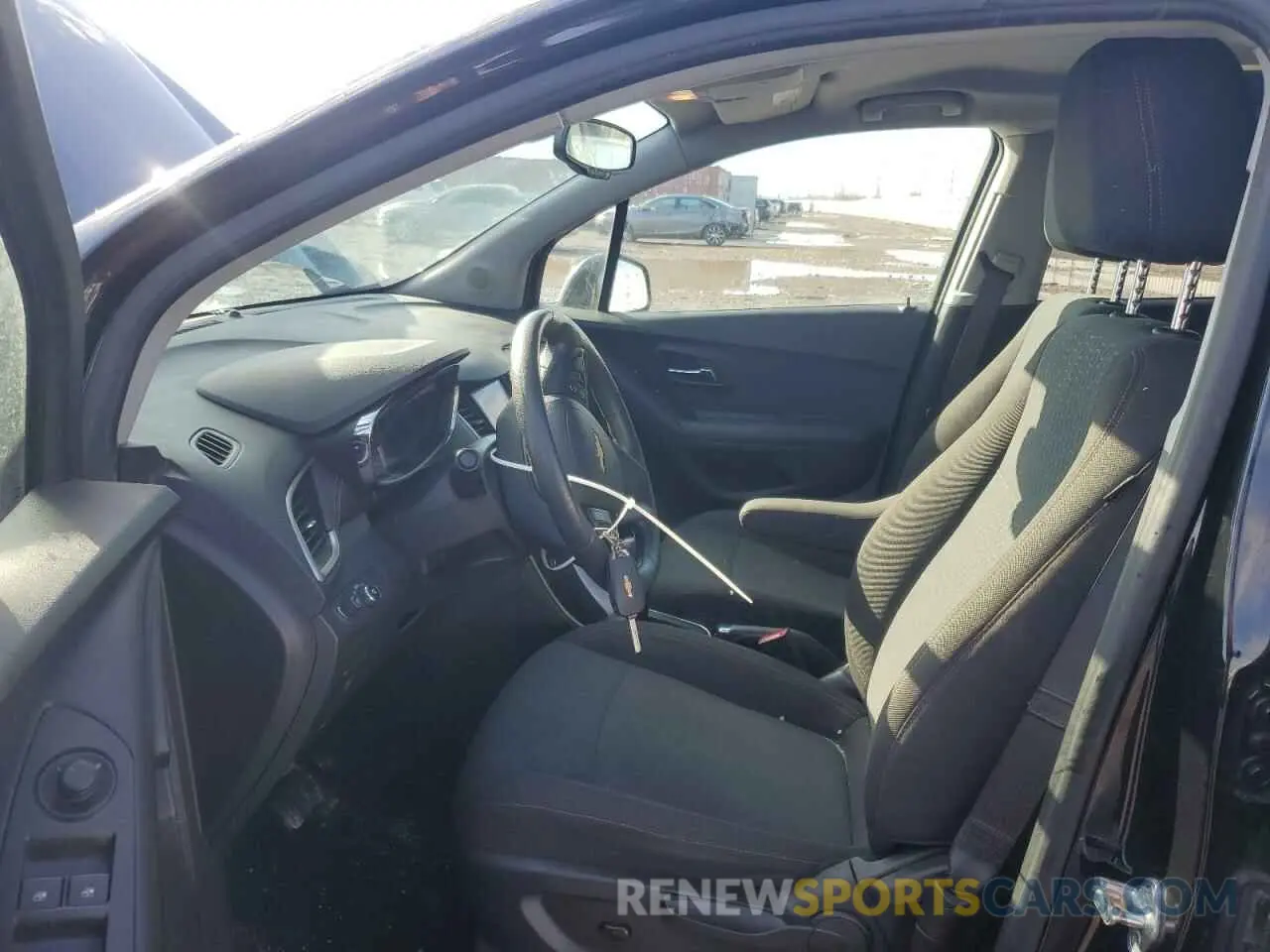 7 fotografías del automóvil dañado KL7CJKSB3LB031897 CHEVROLET TRAX 2020