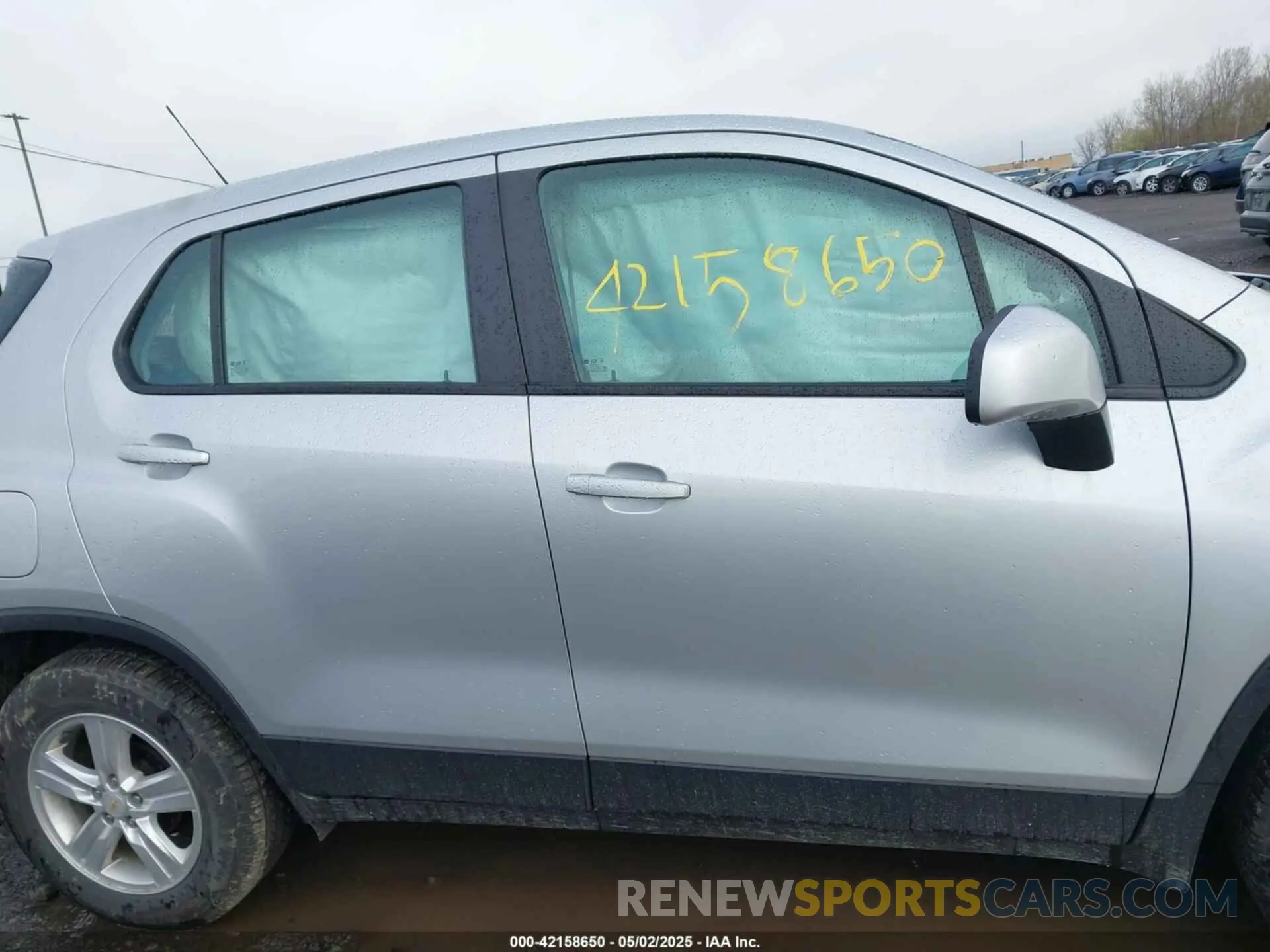 13 fotografías del automóvil dañado KL7CJKSB3LB310265 CHEVROLET TRAX 2020
