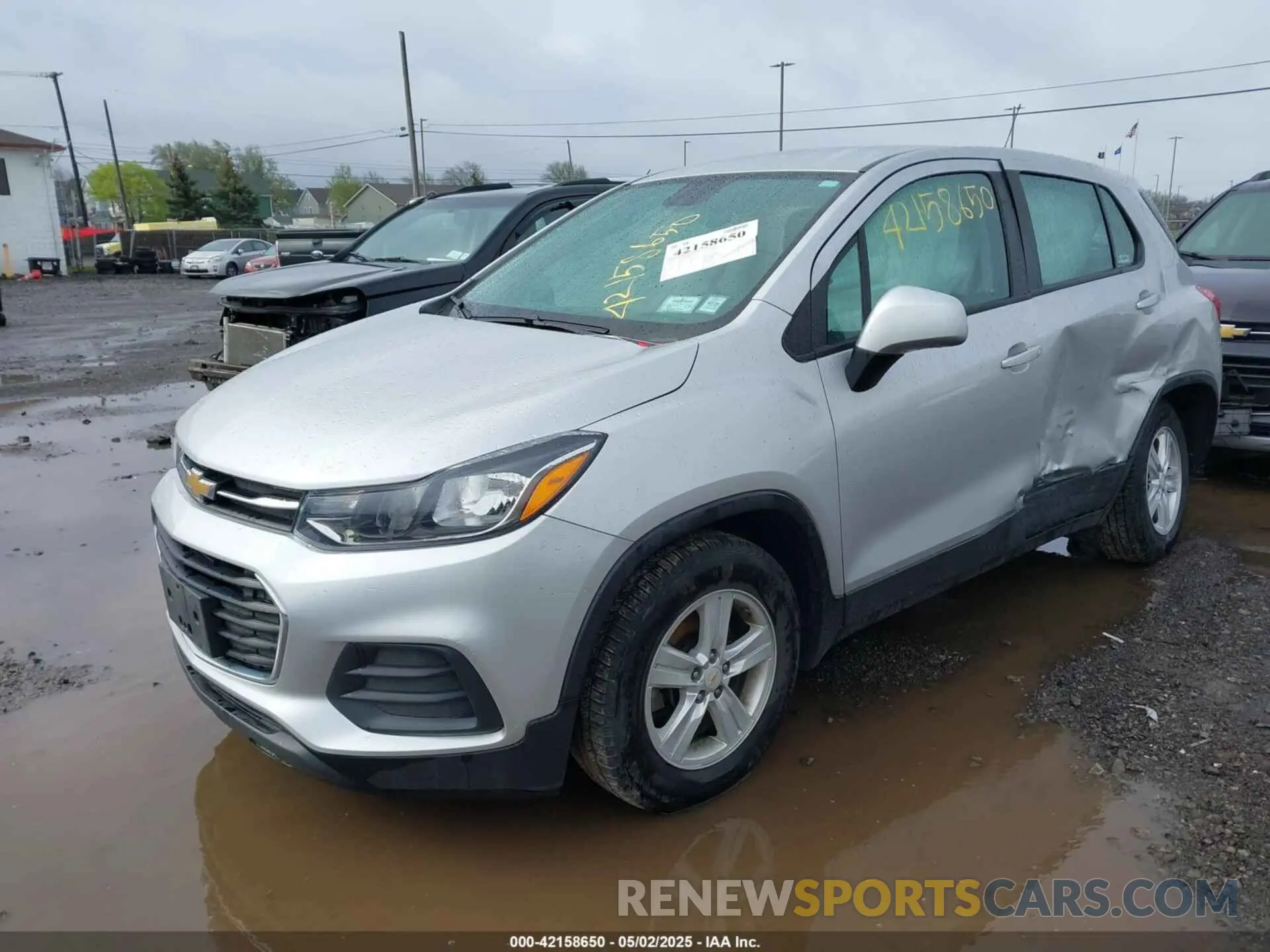 2 fotografías del automóvil dañado KL7CJKSB3LB310265 CHEVROLET TRAX 2020