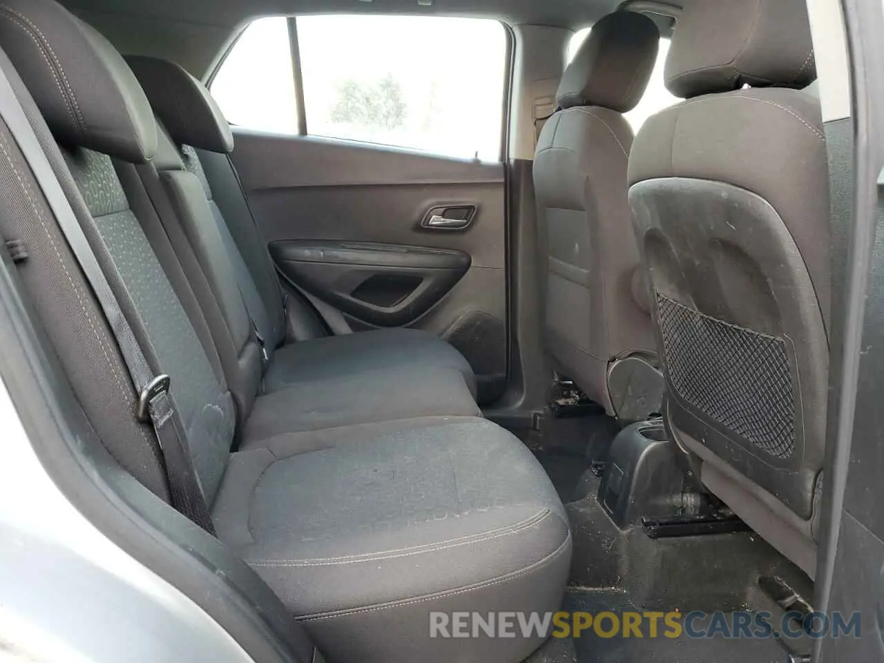 11 fotografías del automóvil dañado KL7CJKSB3LB321170 CHEVROLET TRAX 2020
