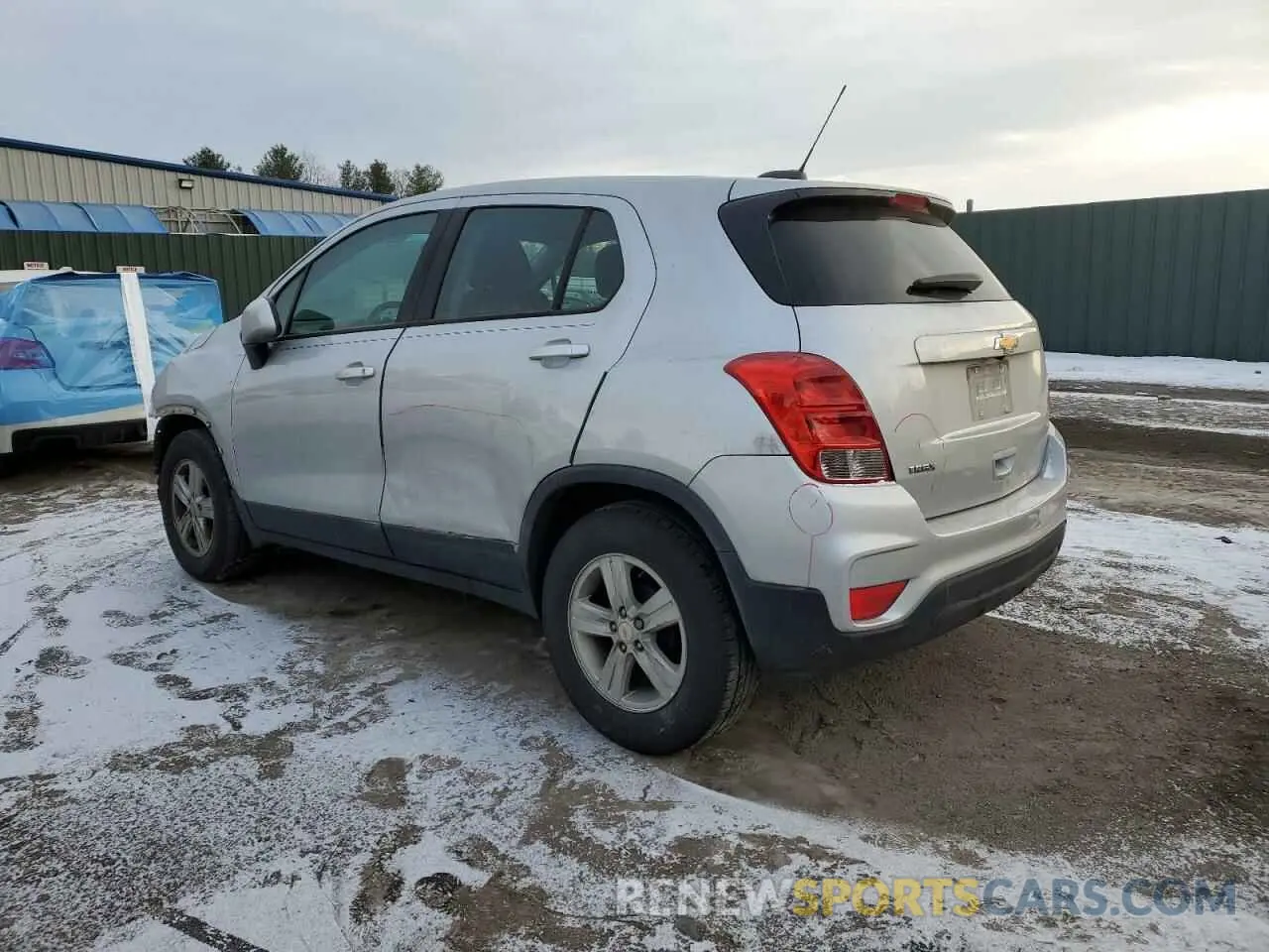 2 fotografías del automóvil dañado KL7CJKSB3LB321170 CHEVROLET TRAX 2020