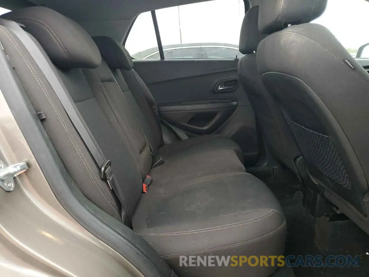 11 fotografías del automóvil dañado KL7CJKSB3LB350569 CHEVROLET TRAX 2020