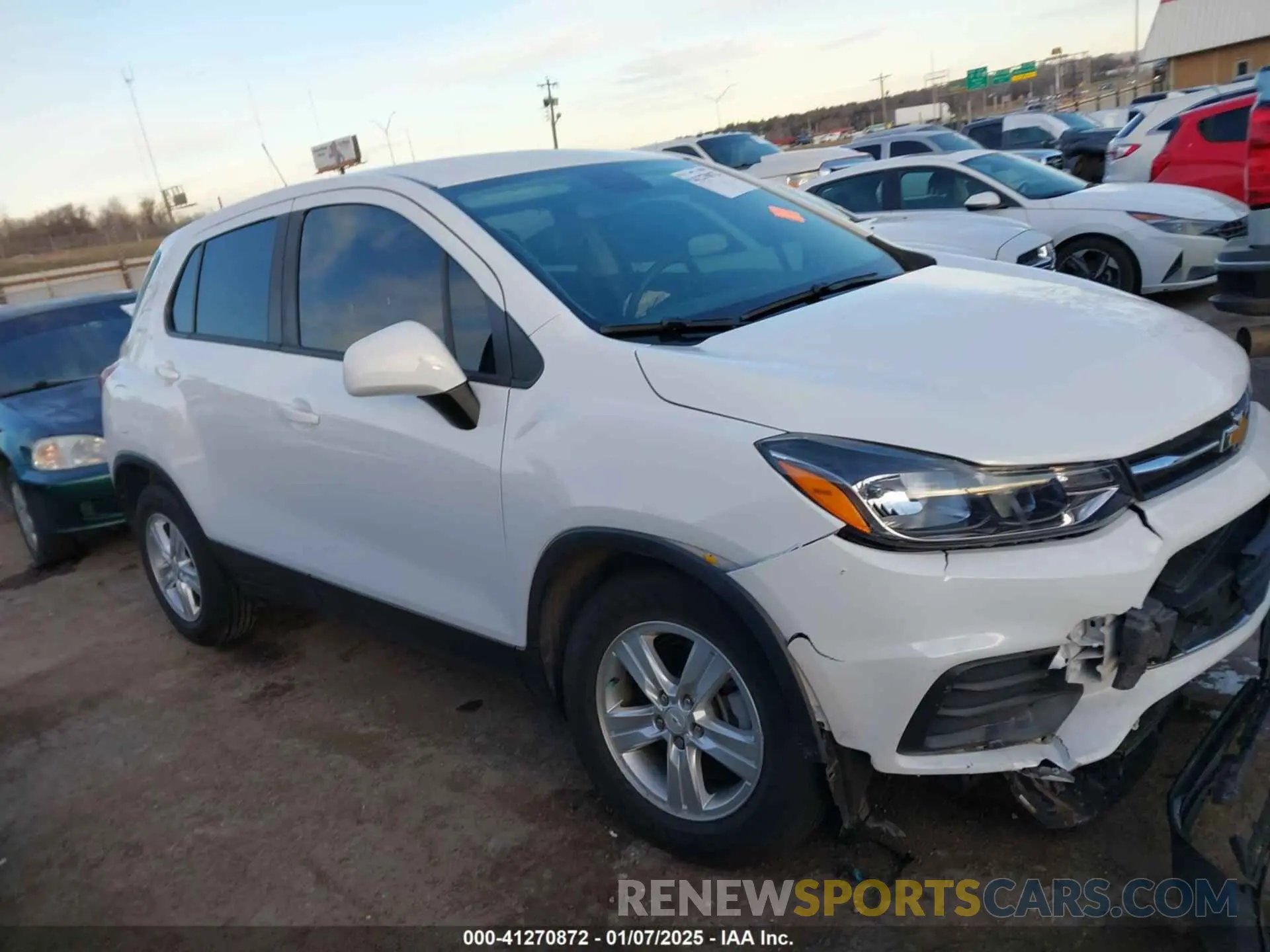 13 fotografías del automóvil dañado KL7CJKSB4LB314793 CHEVROLET TRAX 2020