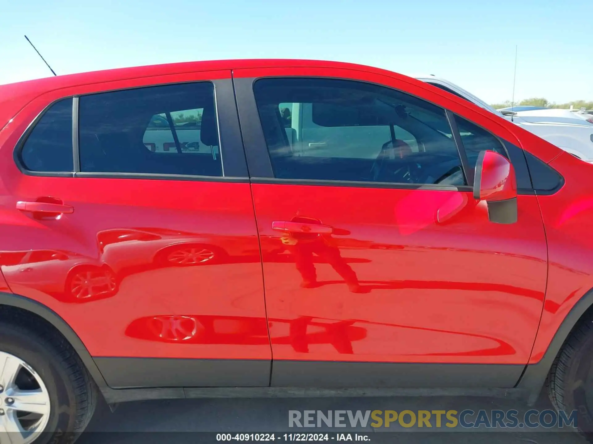 14 fotografías del automóvil dañado KL7CJKSB4LB343226 CHEVROLET TRAX 2020