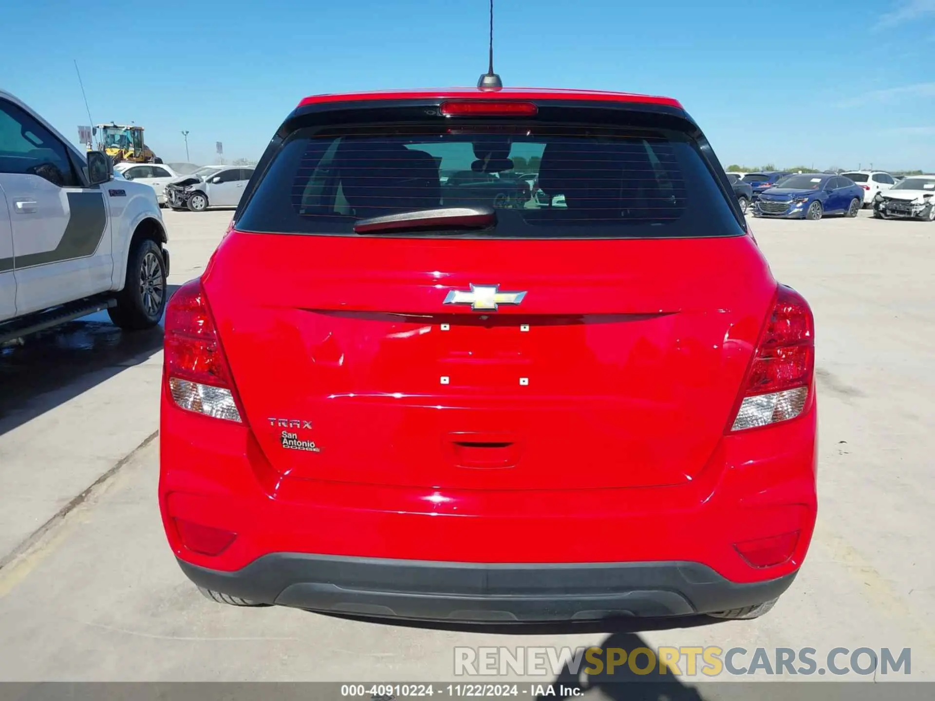 17 fotografías del automóvil dañado KL7CJKSB4LB343226 CHEVROLET TRAX 2020