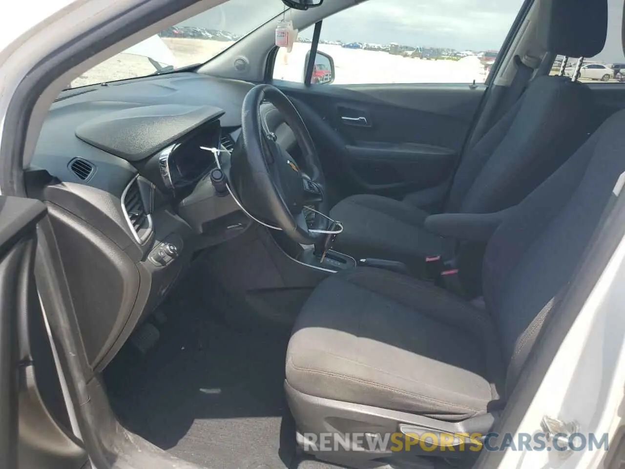 7 fotografías del automóvil dañado KL7CJKSB5LB083418 CHEVROLET TRAX 2020