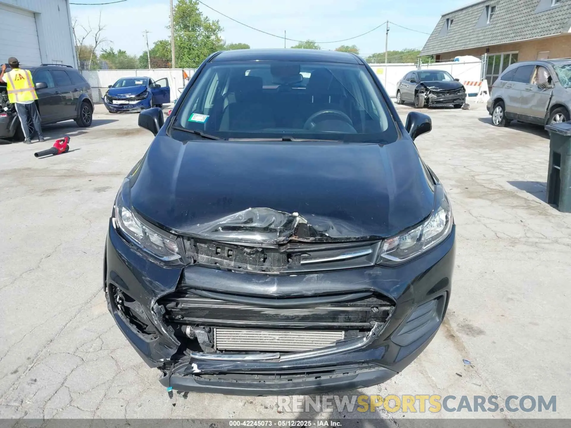 12 fotografías del automóvil dañado KL7CJKSB6LB337234 CHEVROLET TRAX 2020