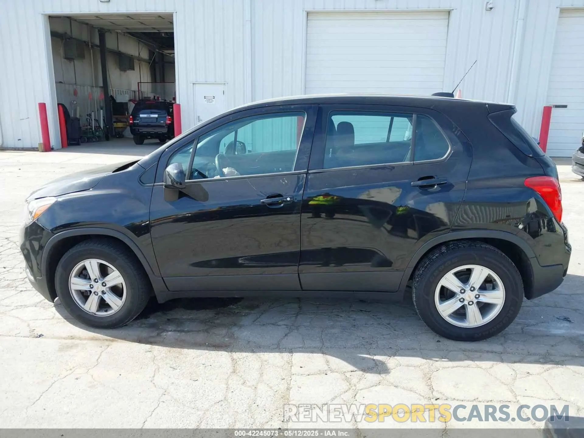 14 fotografías del automóvil dañado KL7CJKSB6LB337234 CHEVROLET TRAX 2020