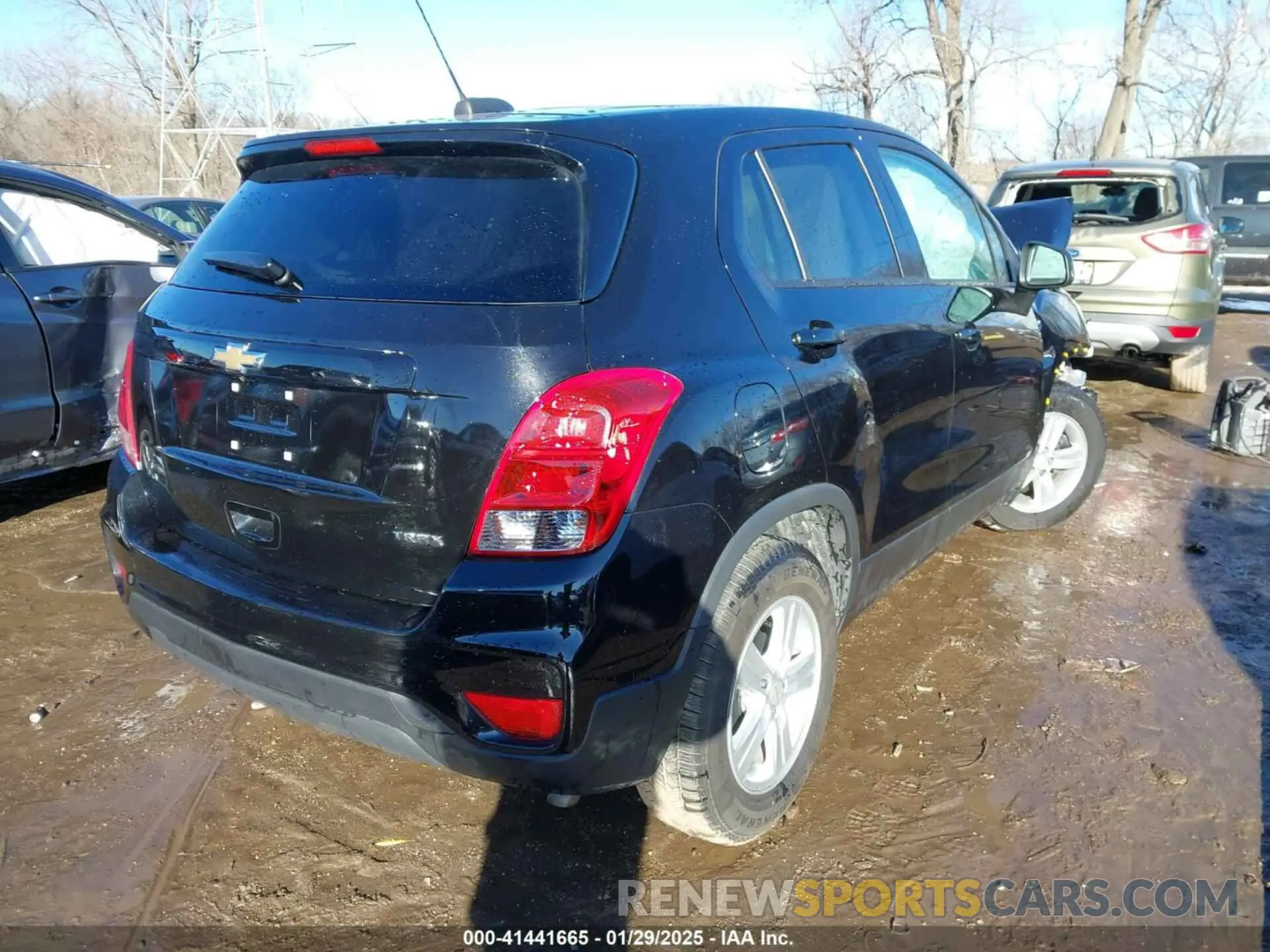 4 fotografías del automóvil dañado KL7CJKSB7LB022376 CHEVROLET TRAX 2020
