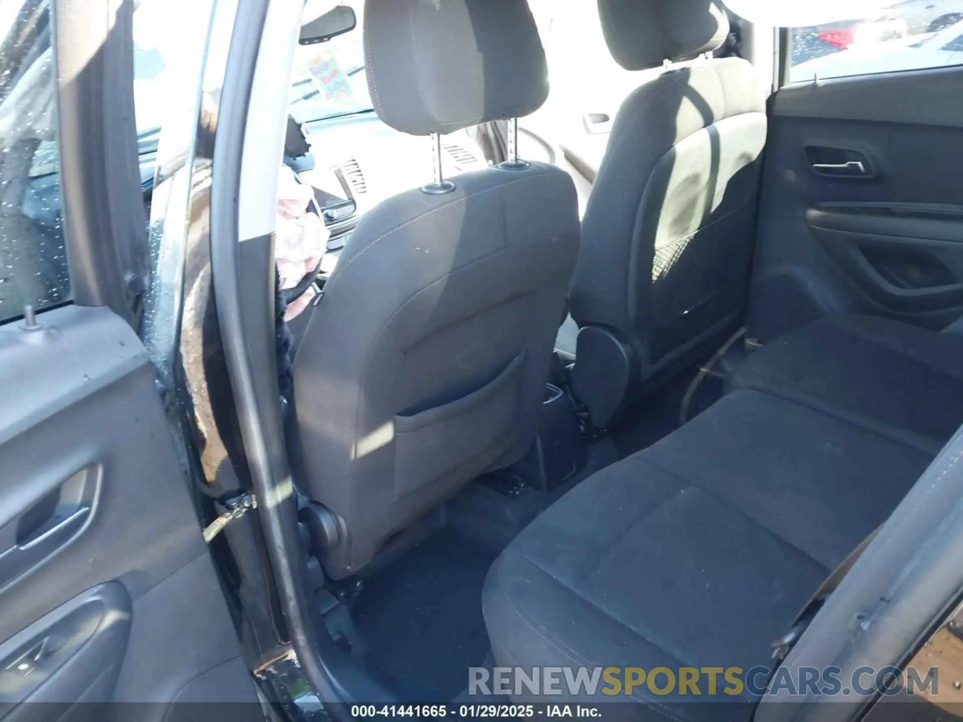 8 fotografías del automóvil dañado KL7CJKSB7LB022376 CHEVROLET TRAX 2020