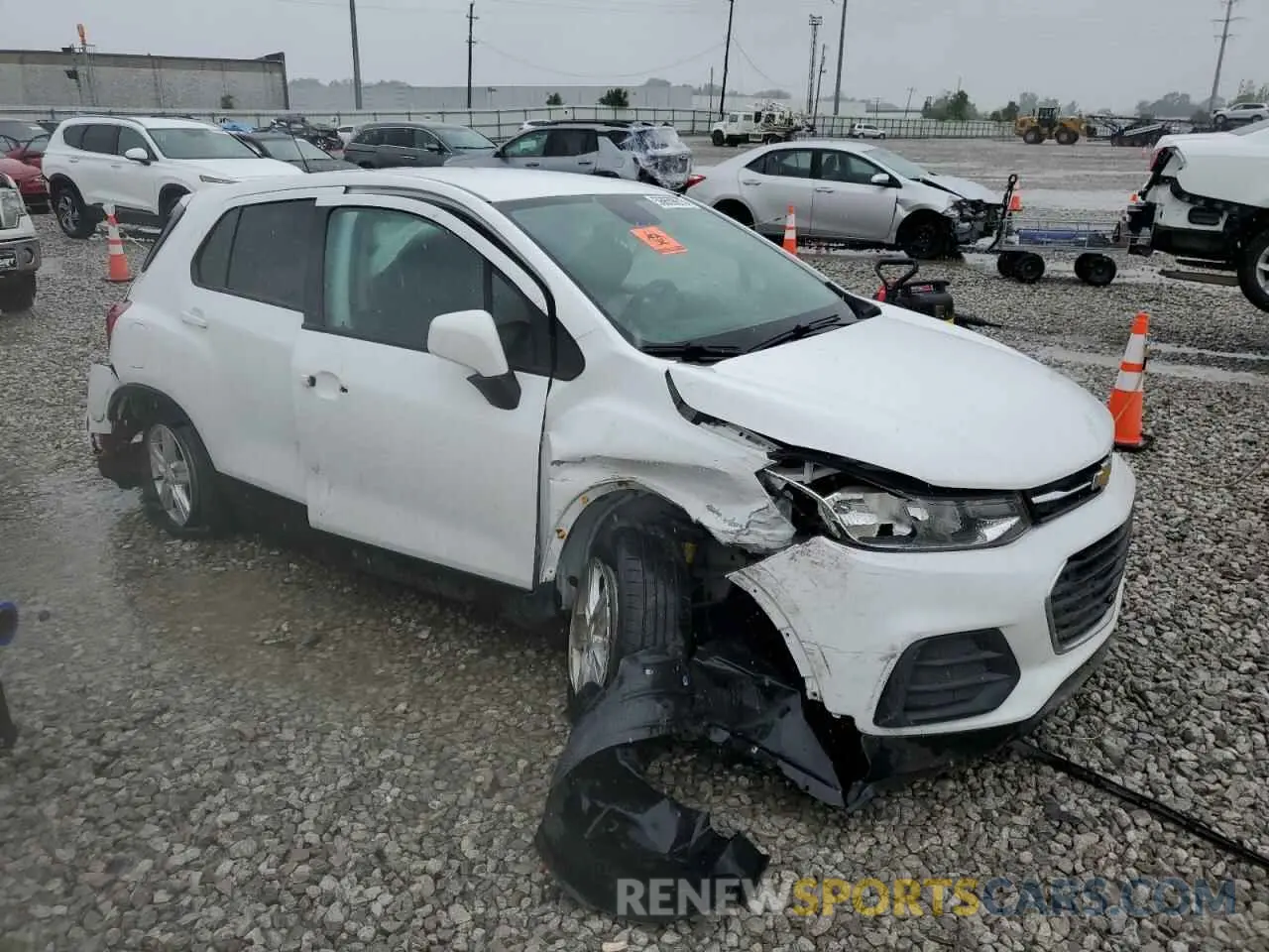4 fotografías del automóvil dañado KL7CJKSB7LB032650 CHEVROLET TRAX 2020
