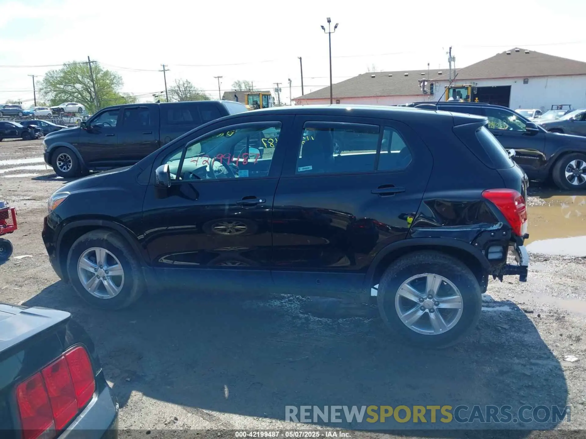 14 fotografías del automóvil dañado KL7CJKSB7LB036732 CHEVROLET TRAX 2020