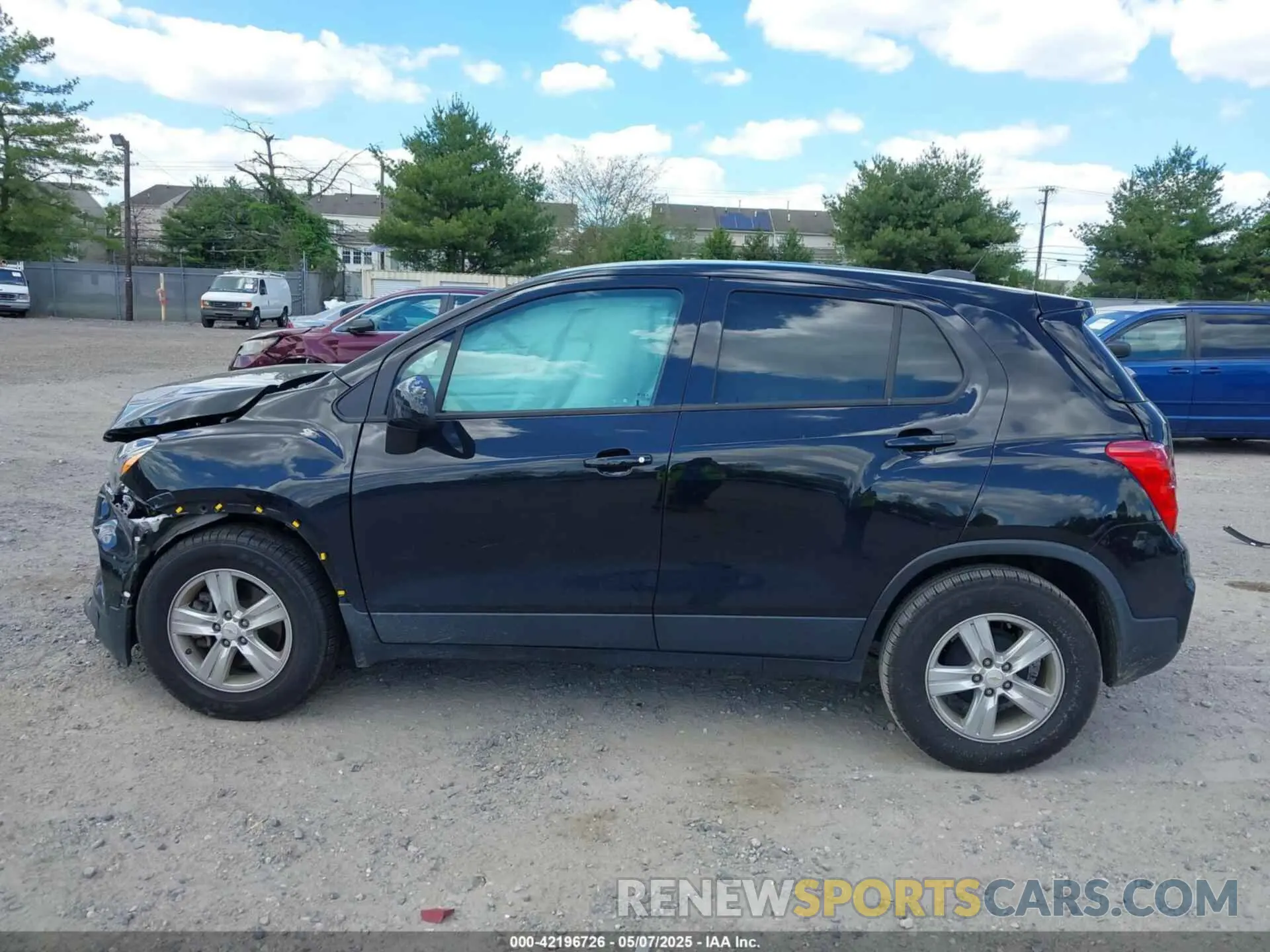 15 fotografías del automóvil dañado KL7CJKSB7LB061579 CHEVROLET TRAX 2020