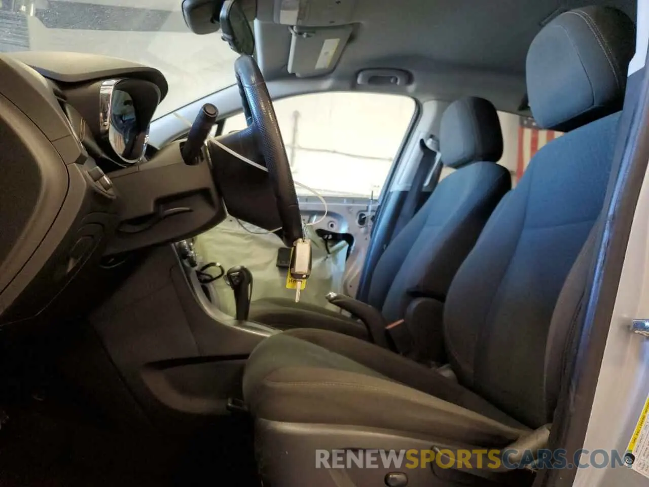 7 fotografías del automóvil dañado KL7CJKSB7LB317932 CHEVROLET TRAX 2020
